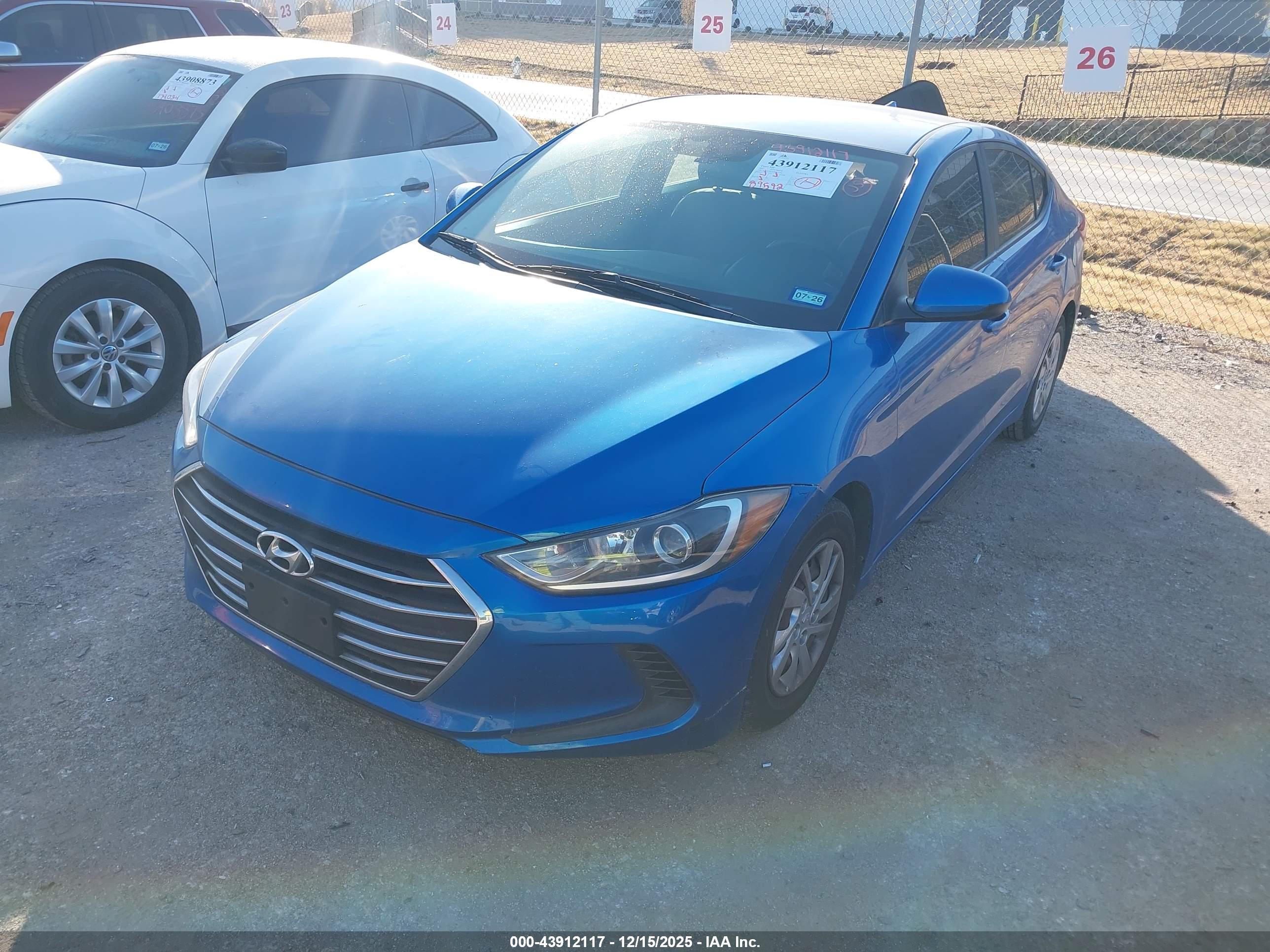 HYUNDAI ELANTRA image 2