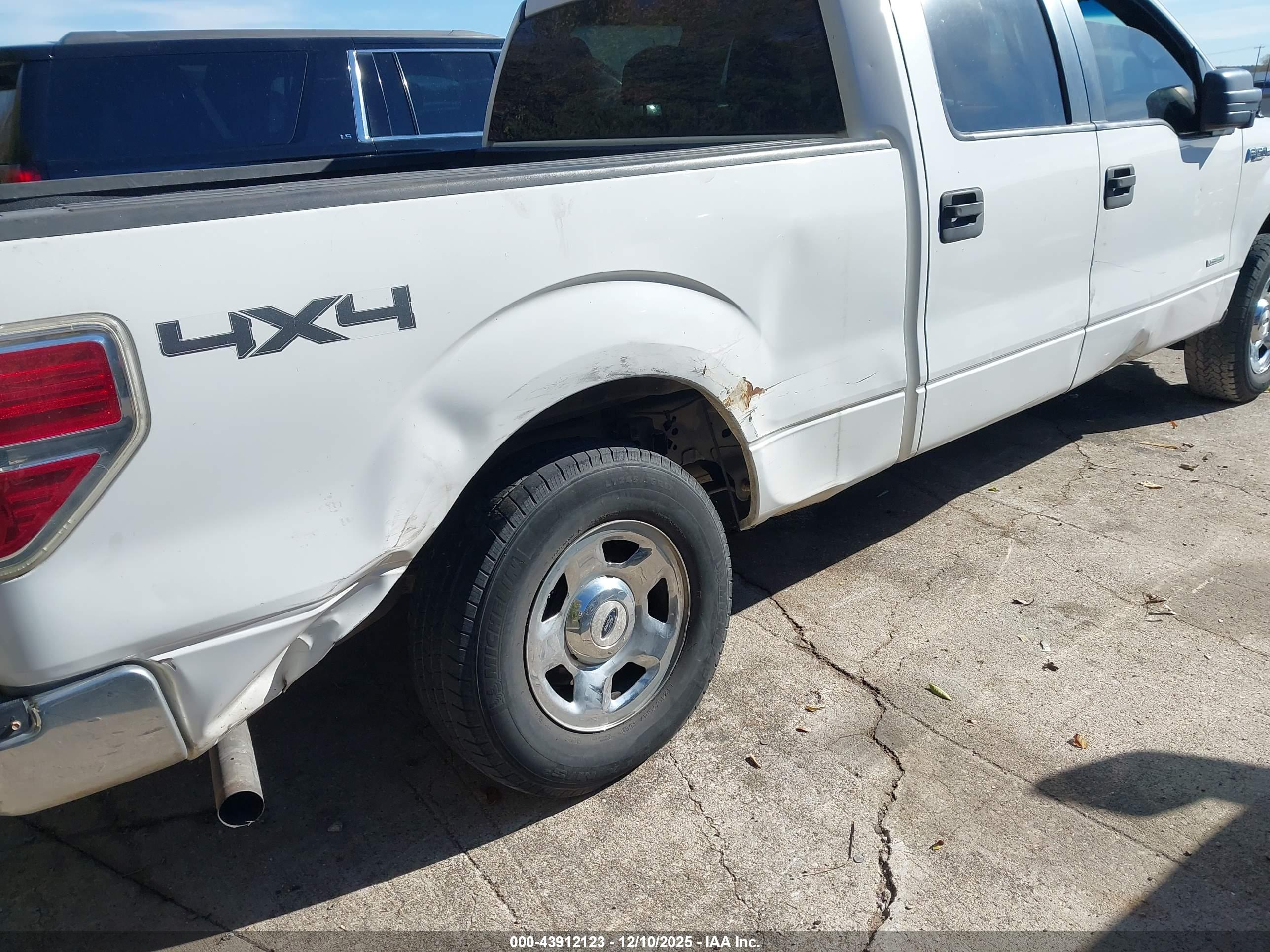 FORD F-150 image 6
