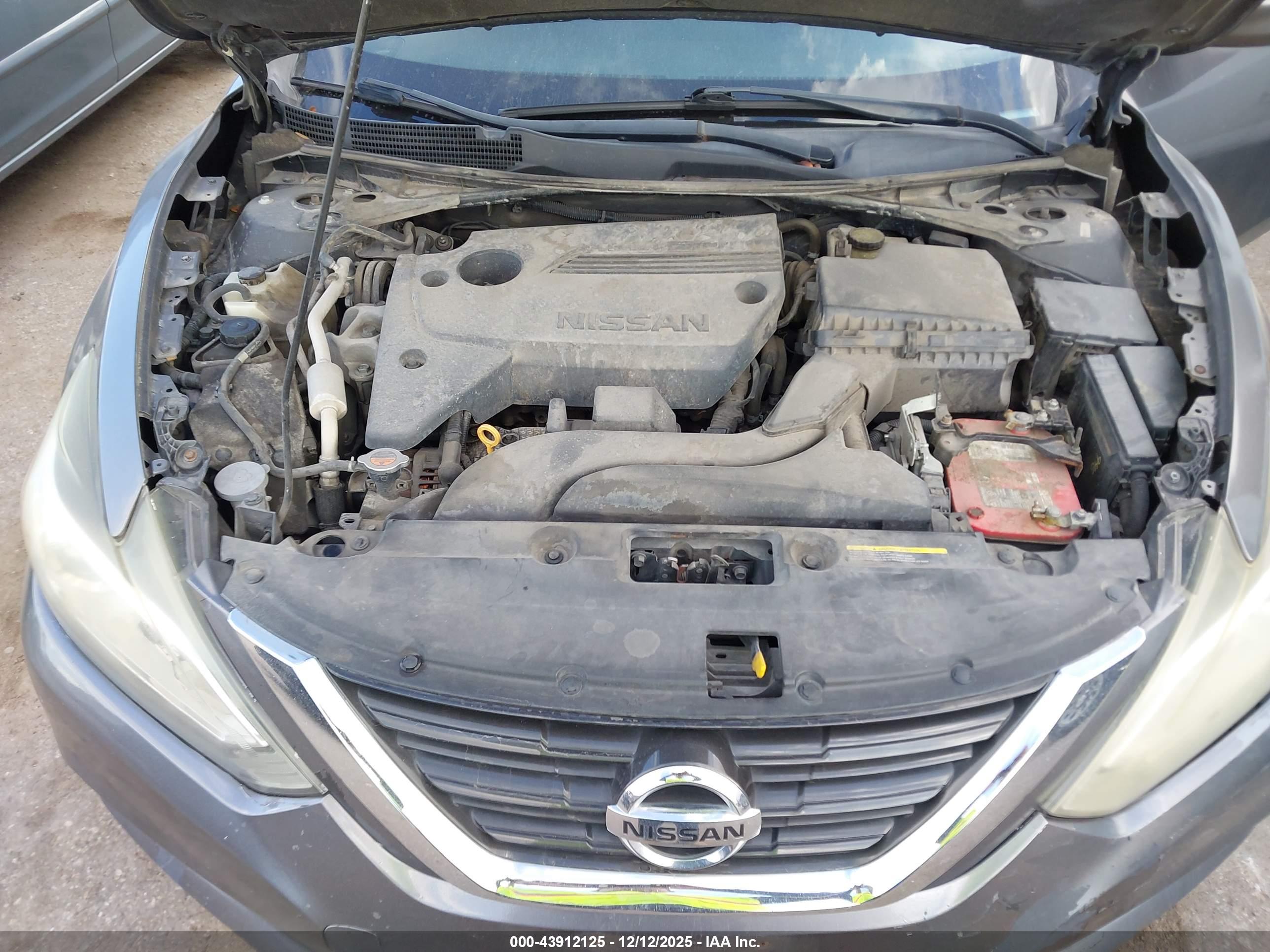 NISSAN ALTIMA image 10
