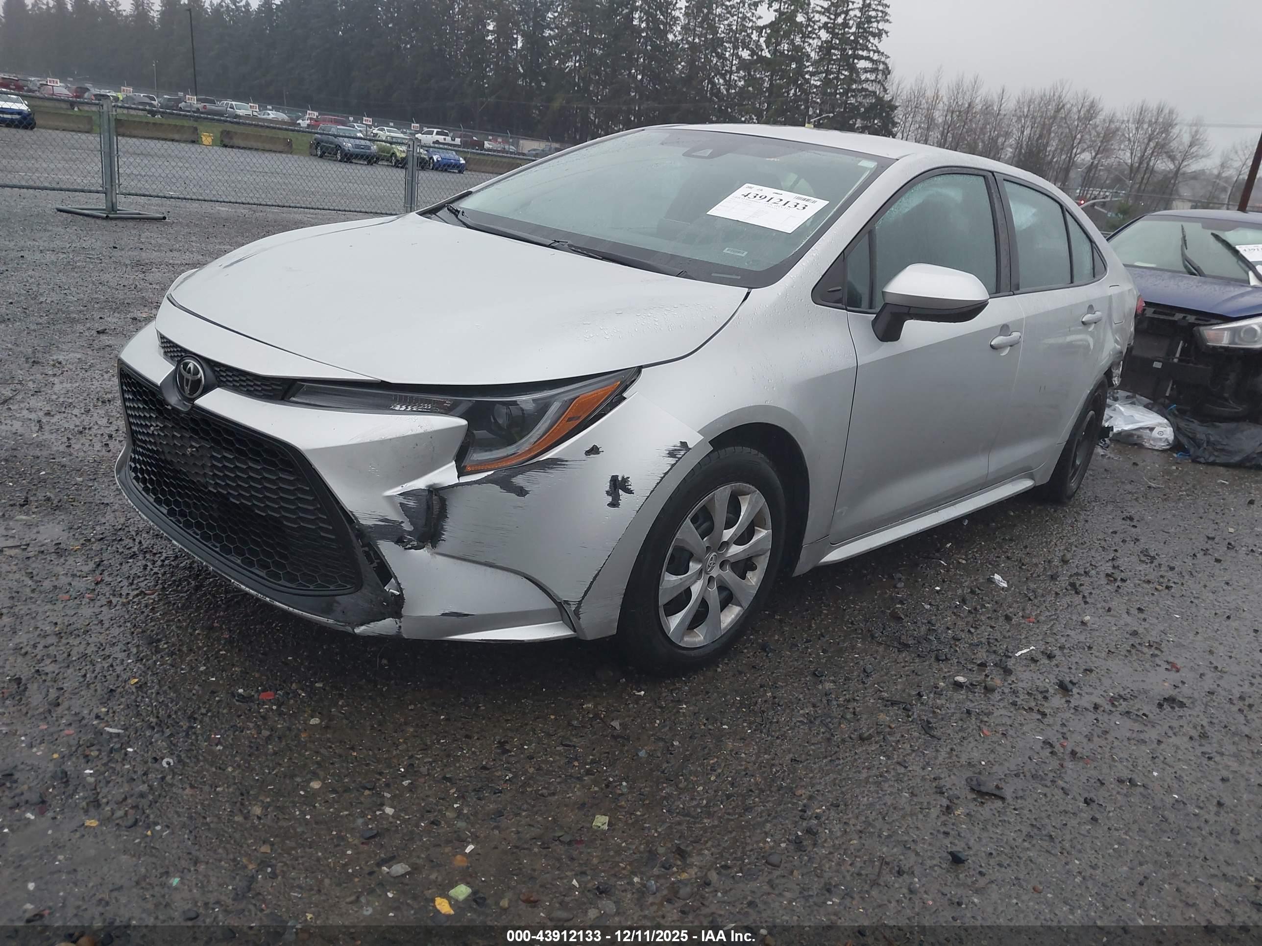 TOYOTA COROLLA image 2