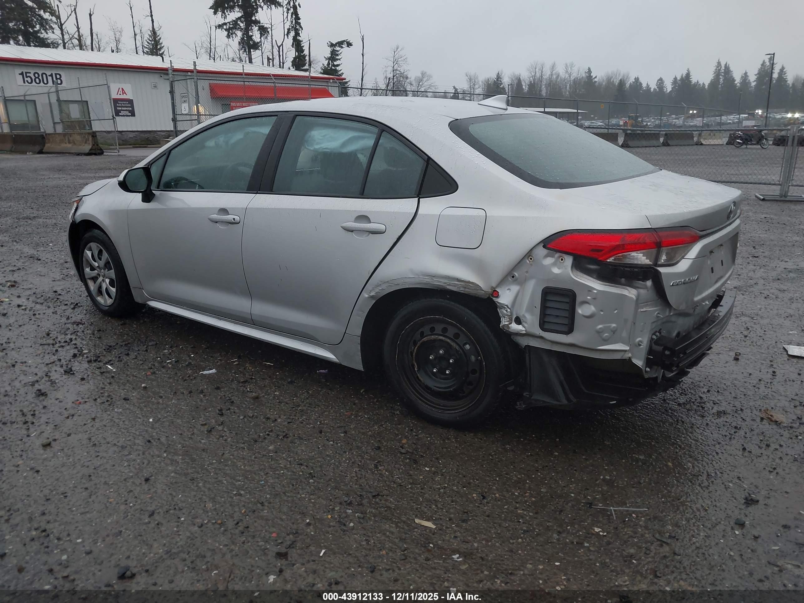 TOYOTA COROLLA image 3