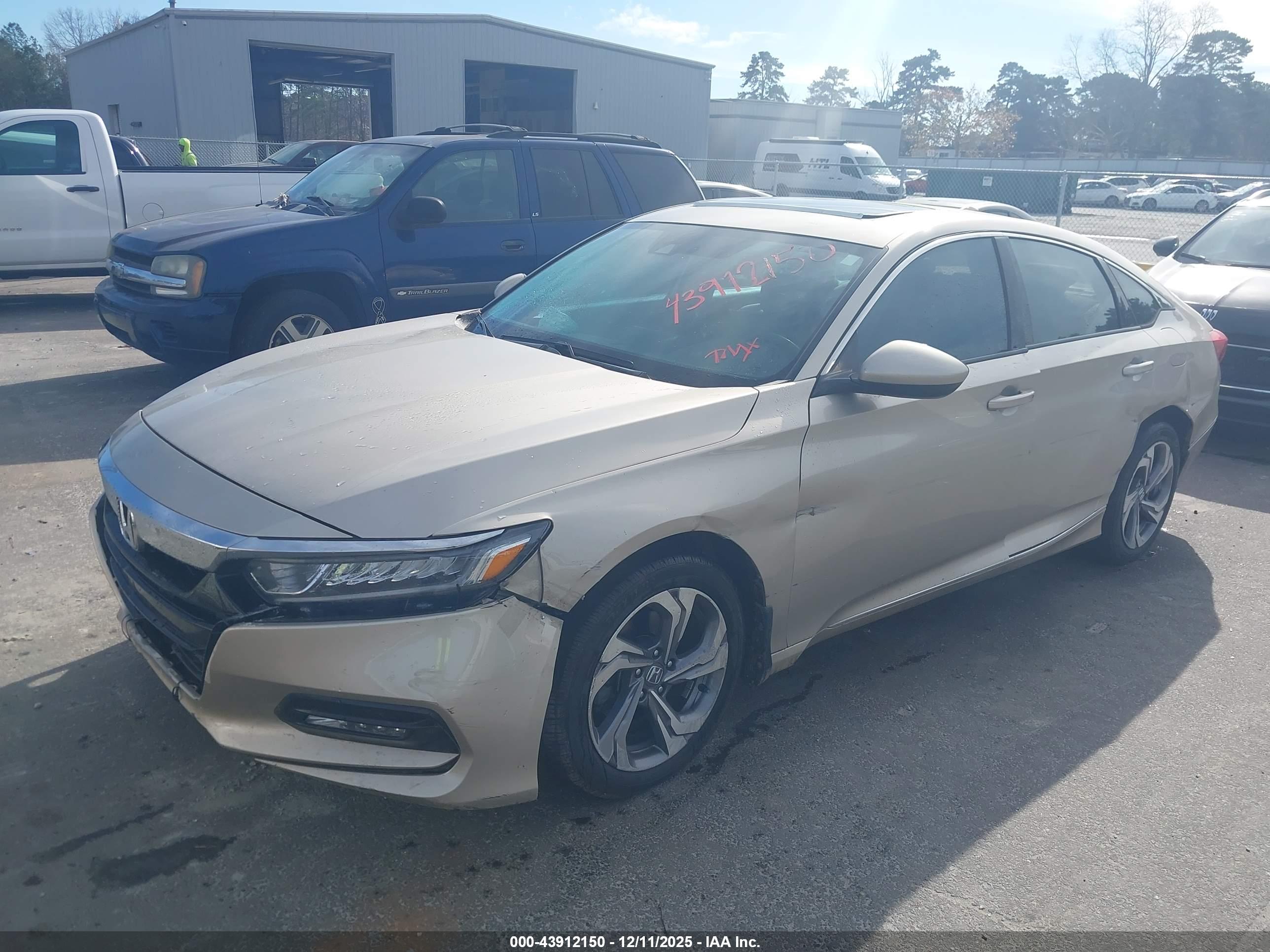 HONDA ACCORD image 2