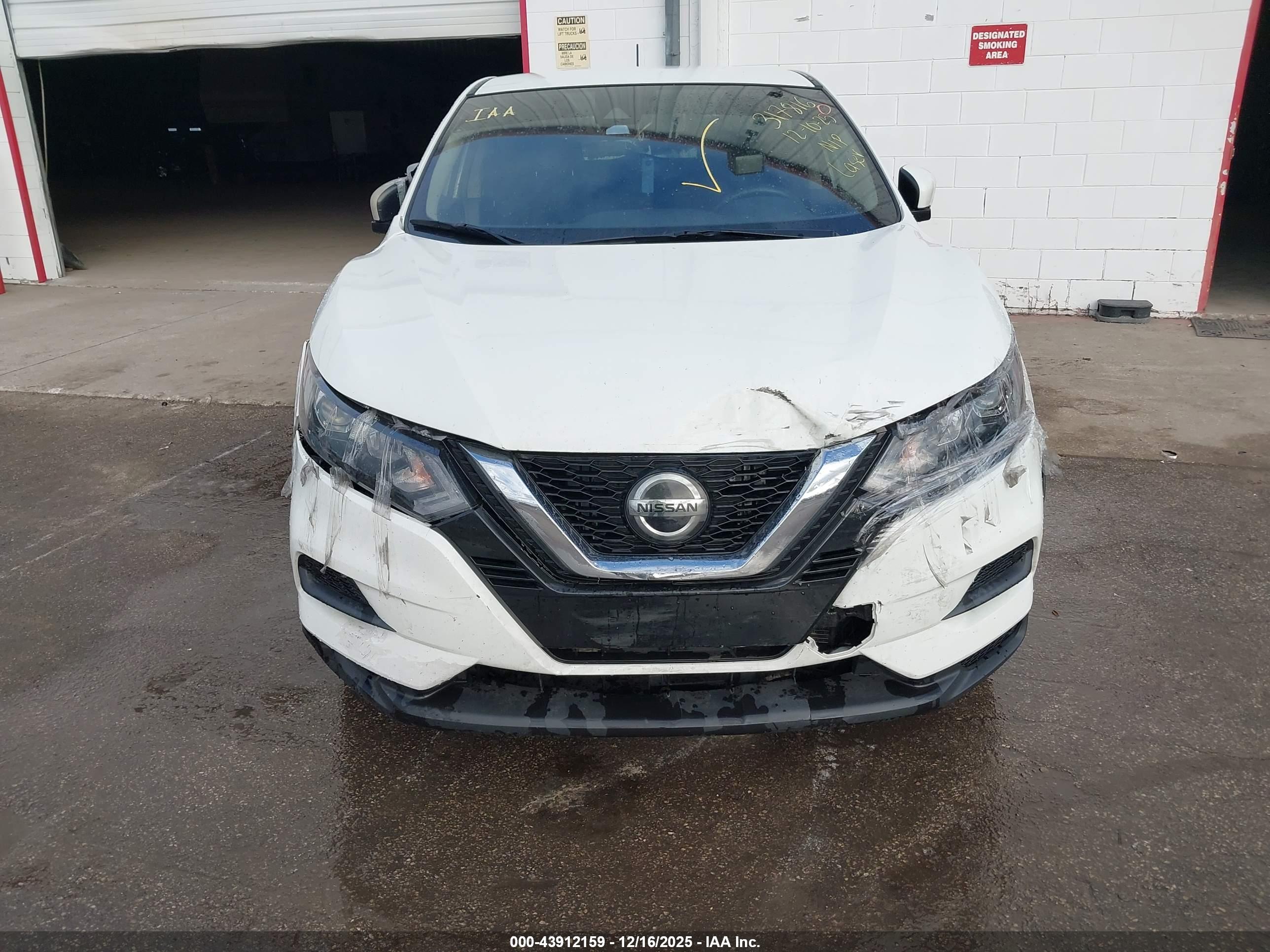 NISSAN ROGUE image 6