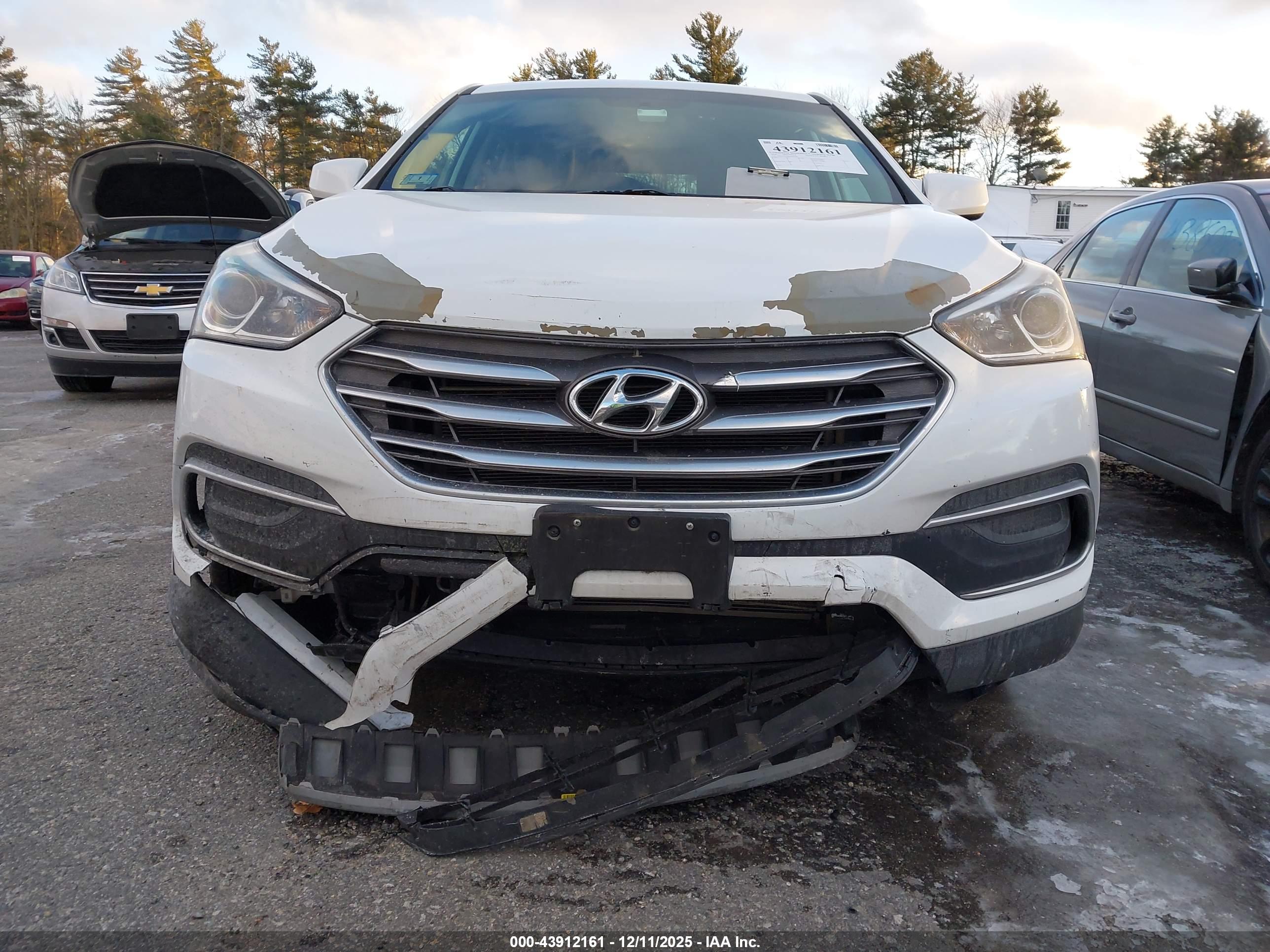 HYUNDAI SANTA image 6