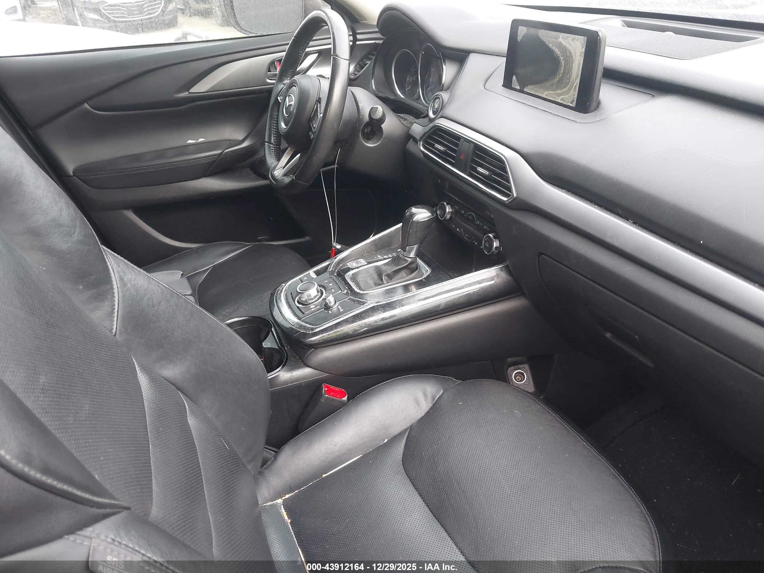 MAZDA CX-9 image 5