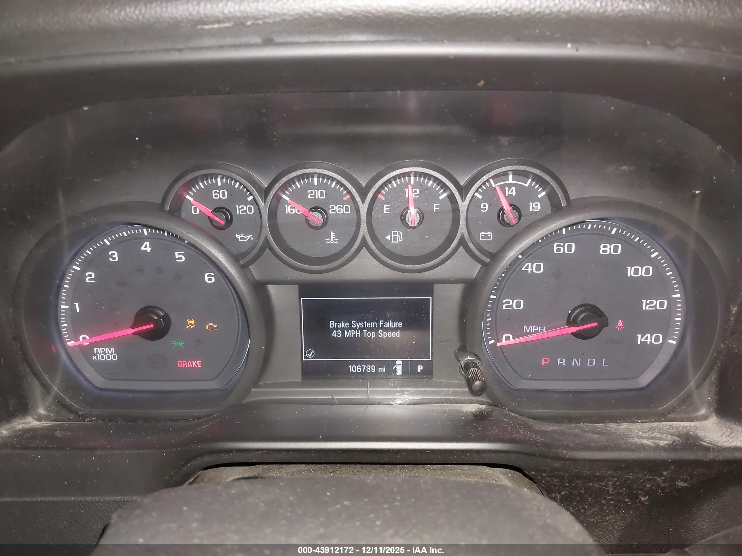 CHEVROLET SILVERADO image 7
