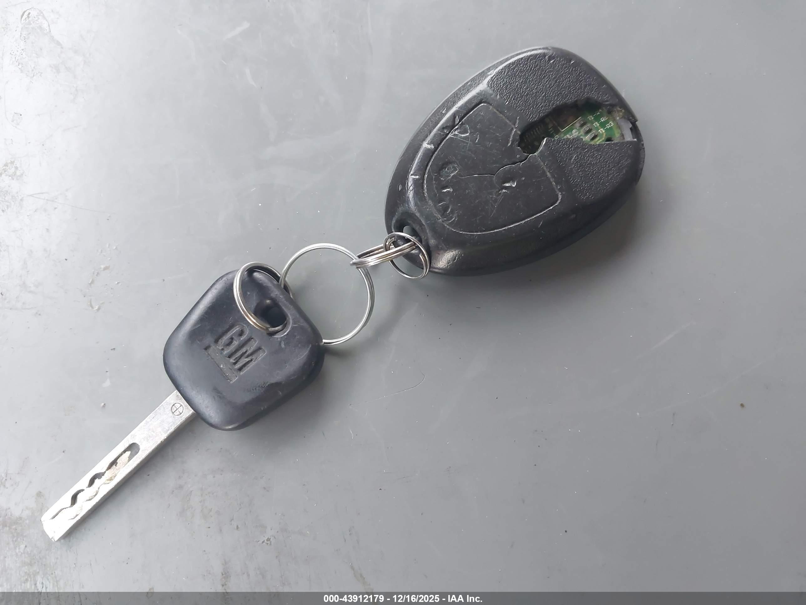 CHEVROLET EXPRESS image 11