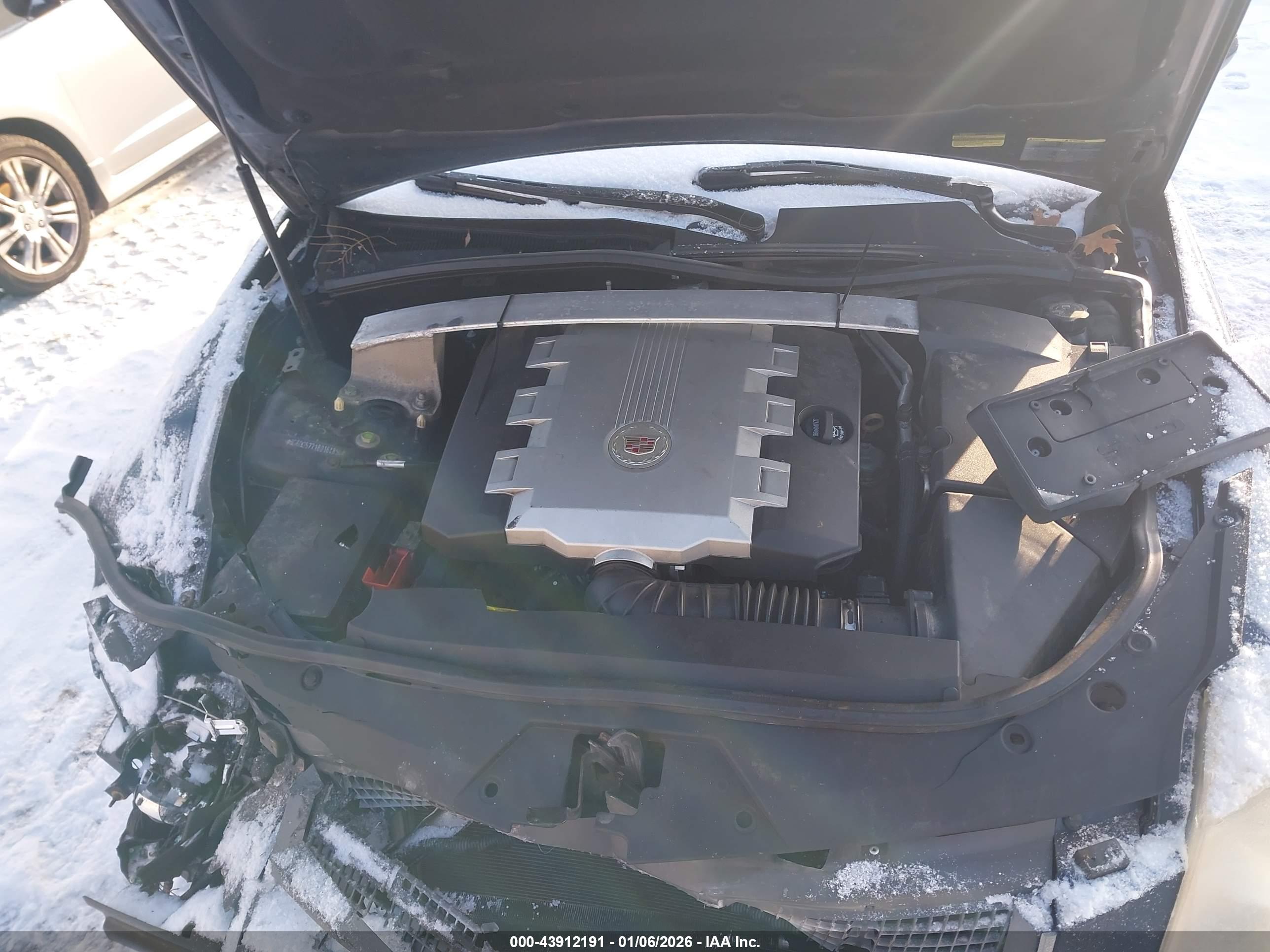 CADILLAC CTS image 10