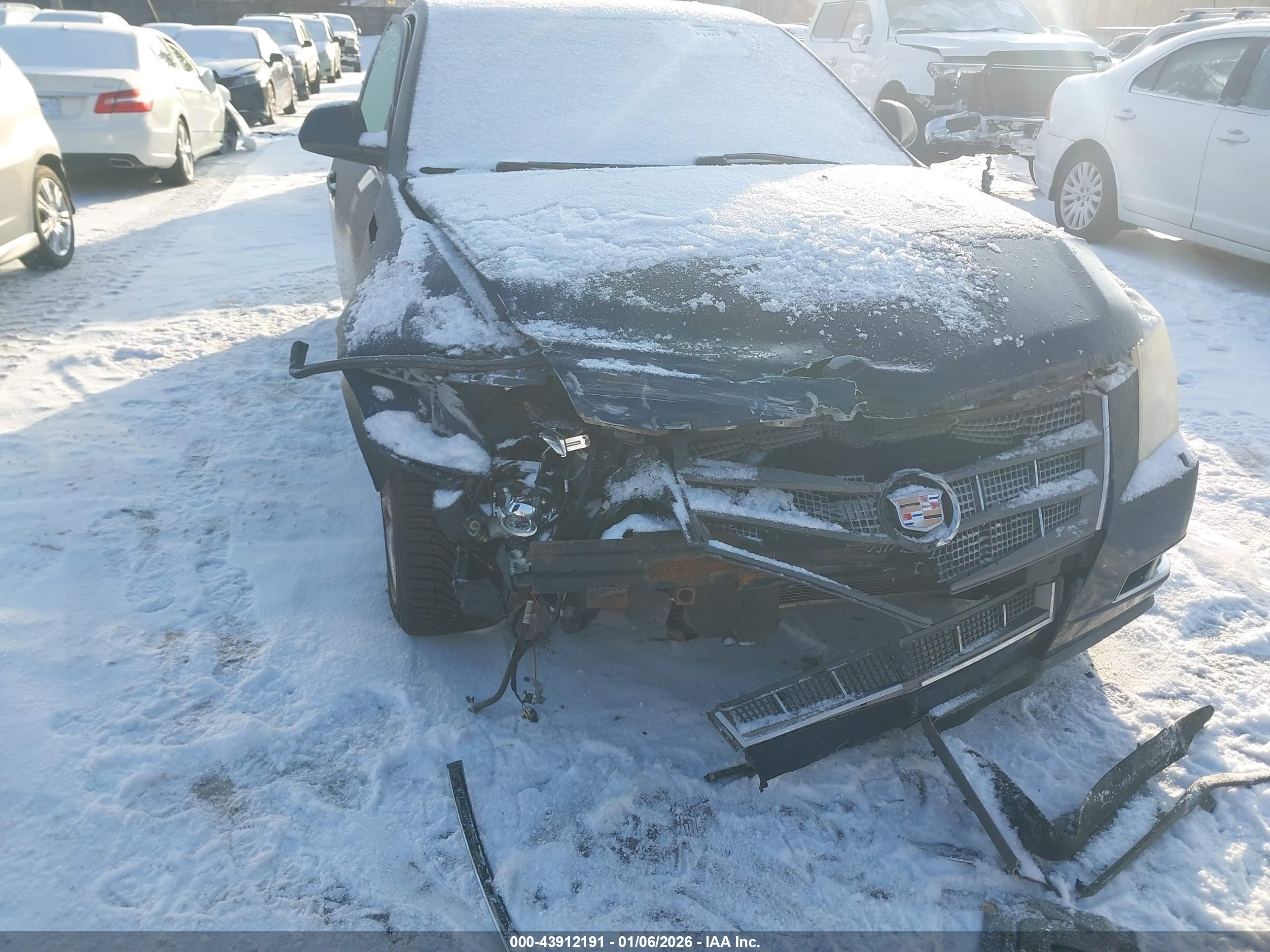 CADILLAC CTS image 6