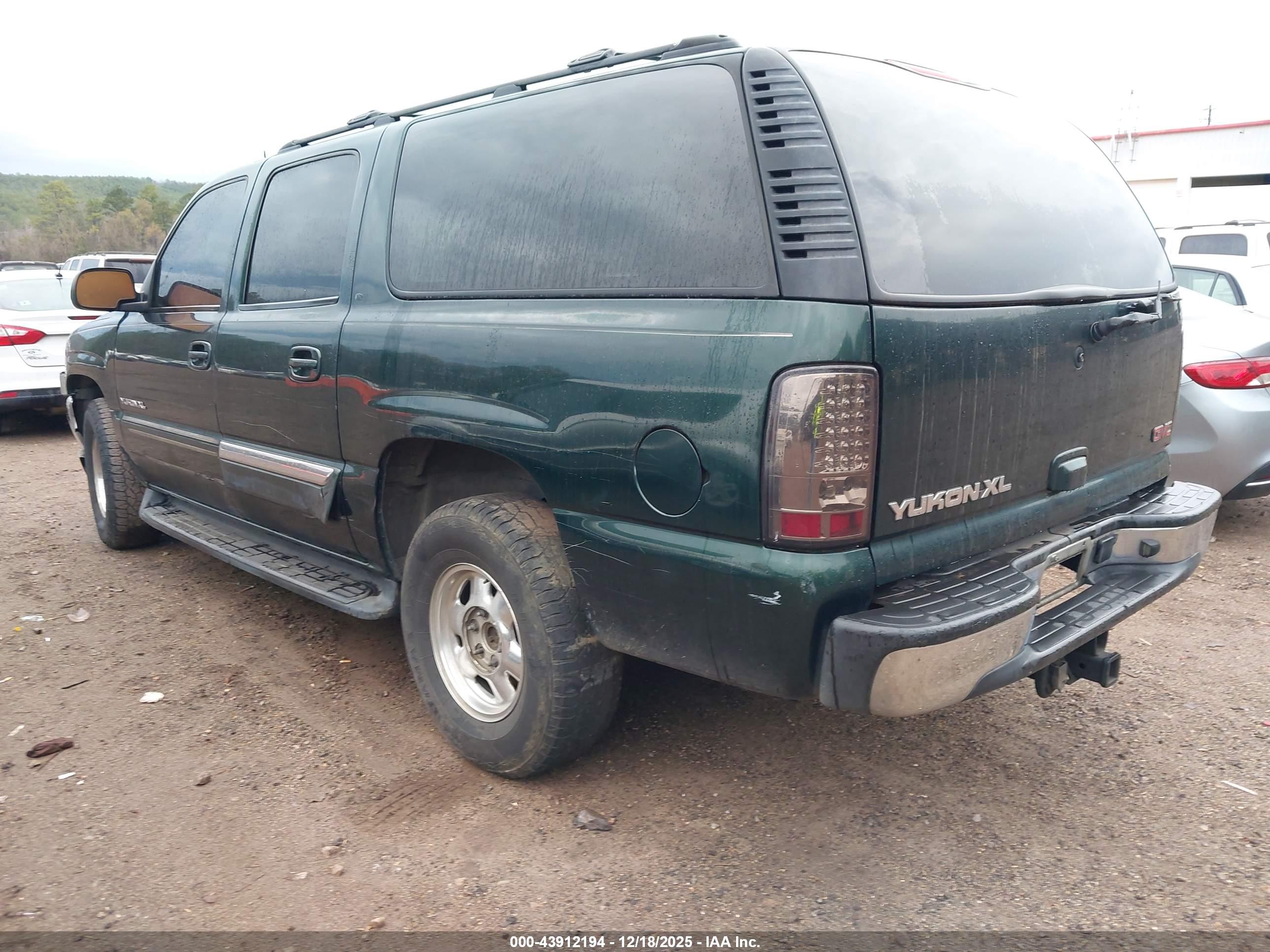 GMC YUKON image 3