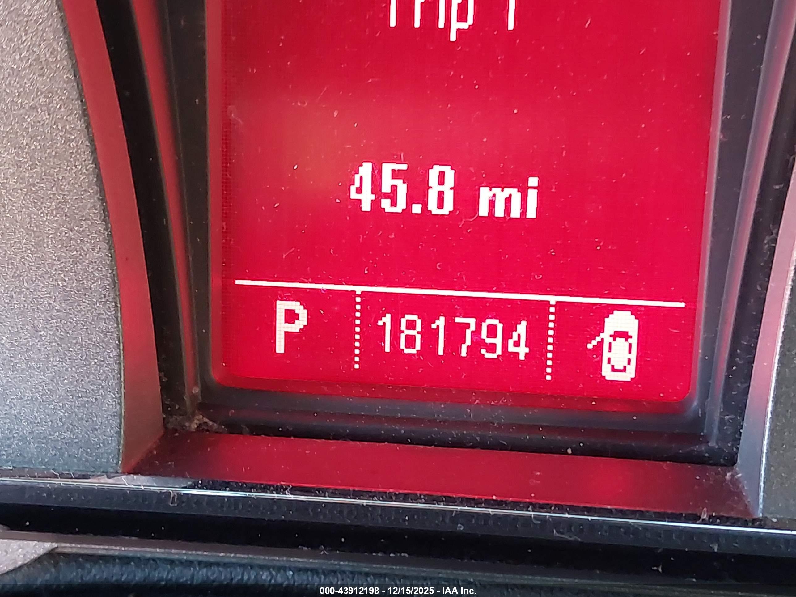 GMC TERRAIN image 7