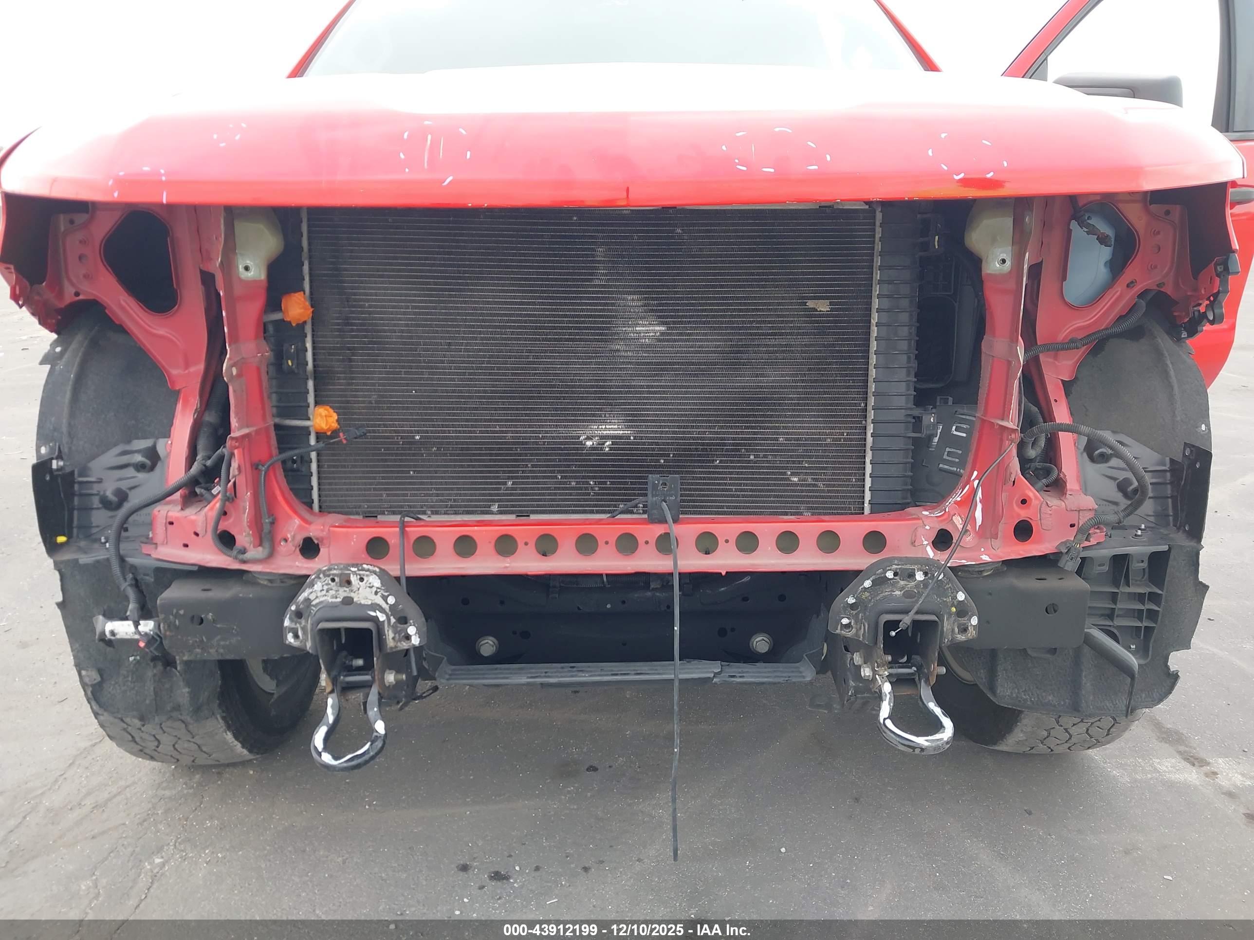 CHEVROLET SILVERADO image 6