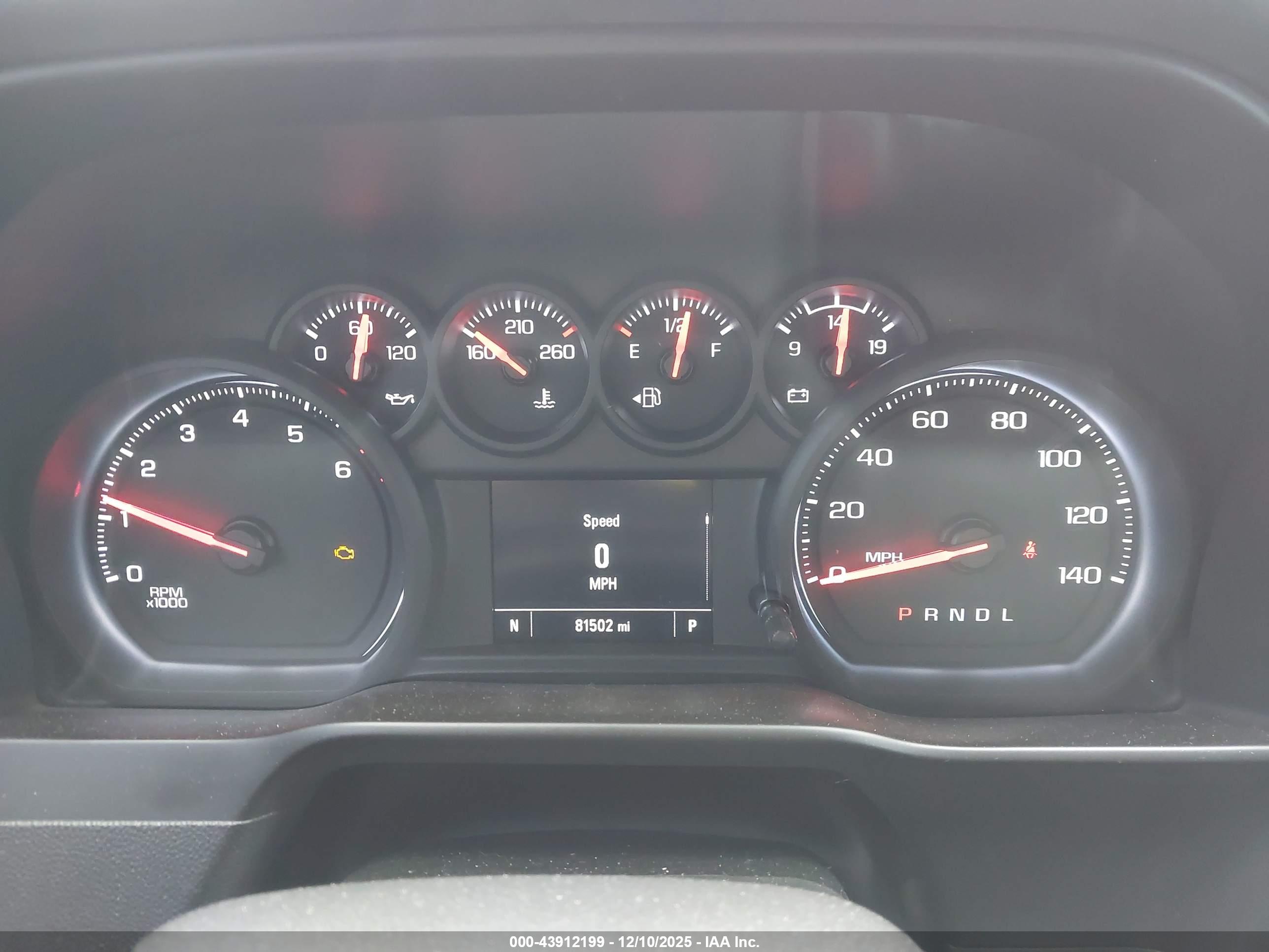 CHEVROLET SILVERADO image 7