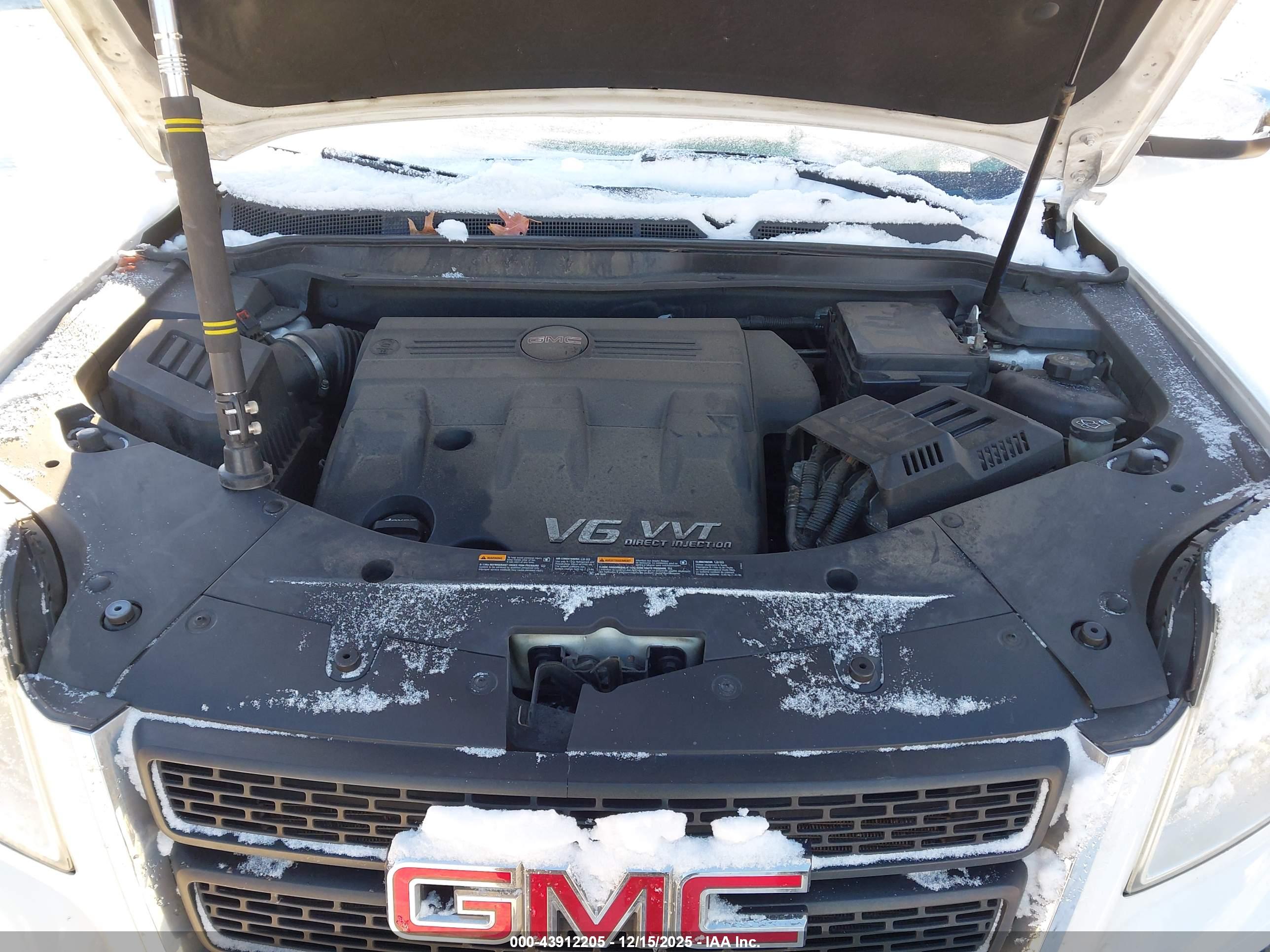 GMC TERRAIN image 10