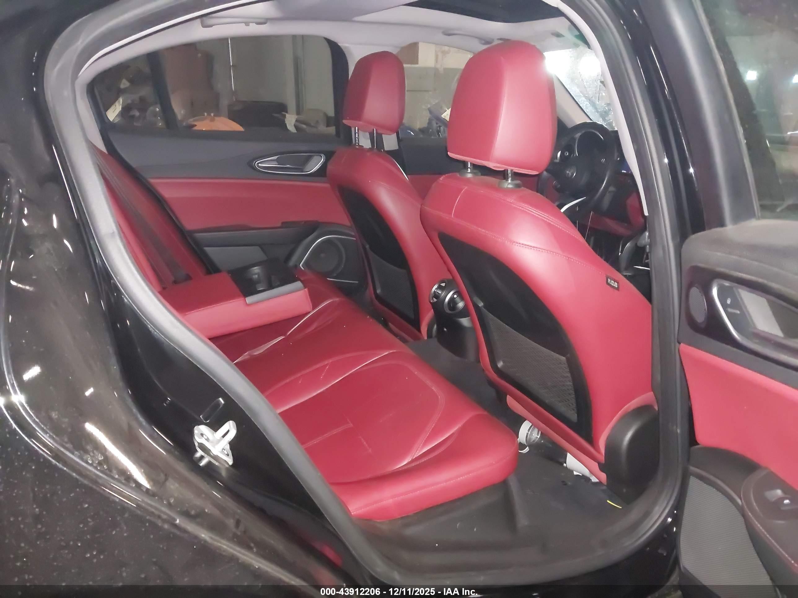 ALFA ROMEO image 8