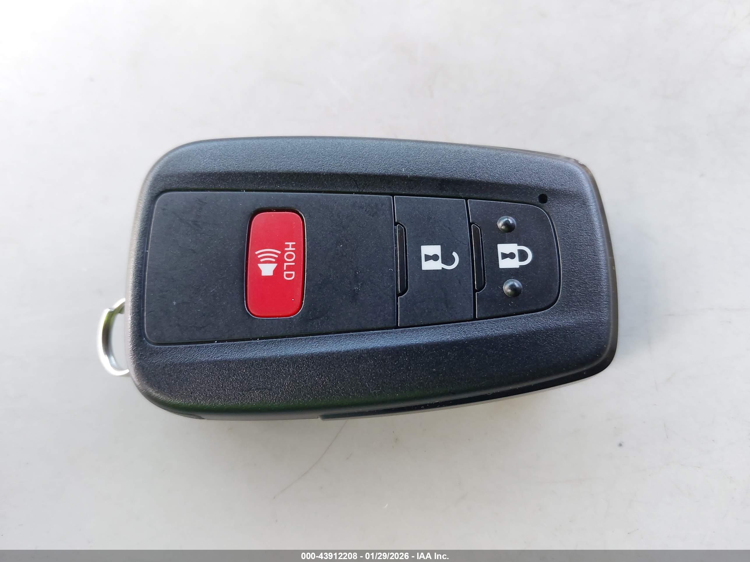 TOYOTA PRIUS image 11
