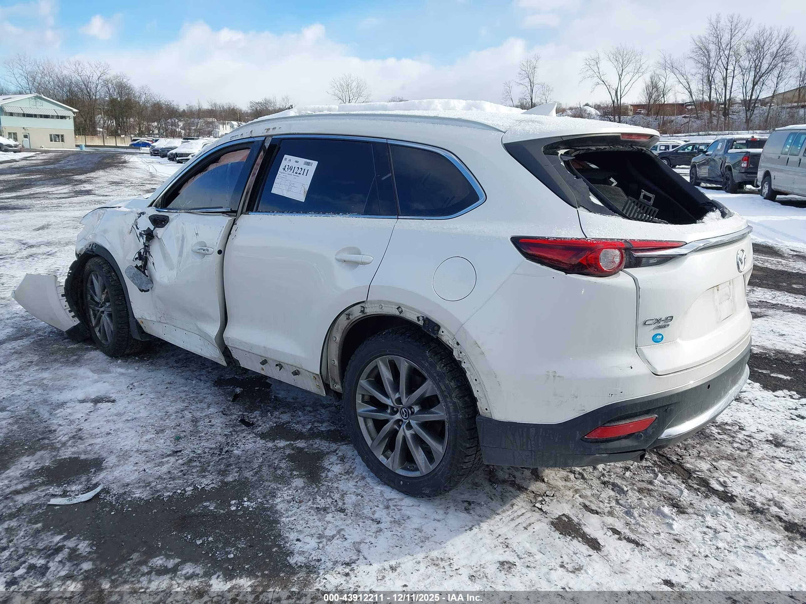 MAZDA CX-9 image 3