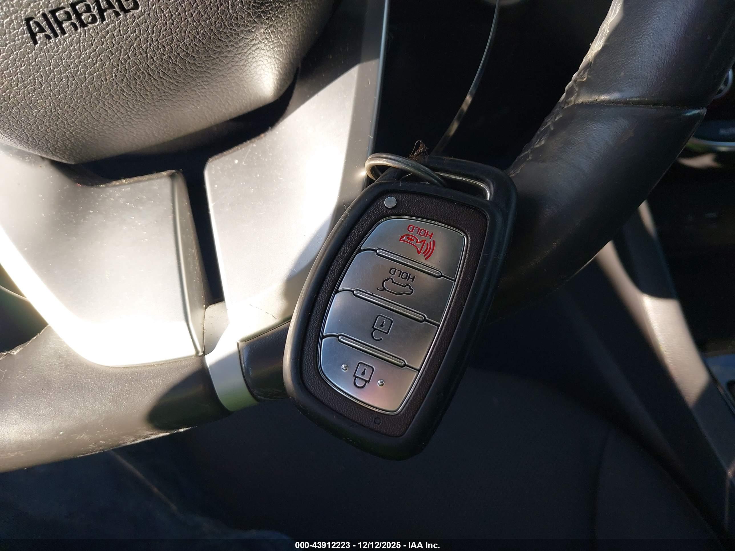 HYUNDAI IONIQ image 11