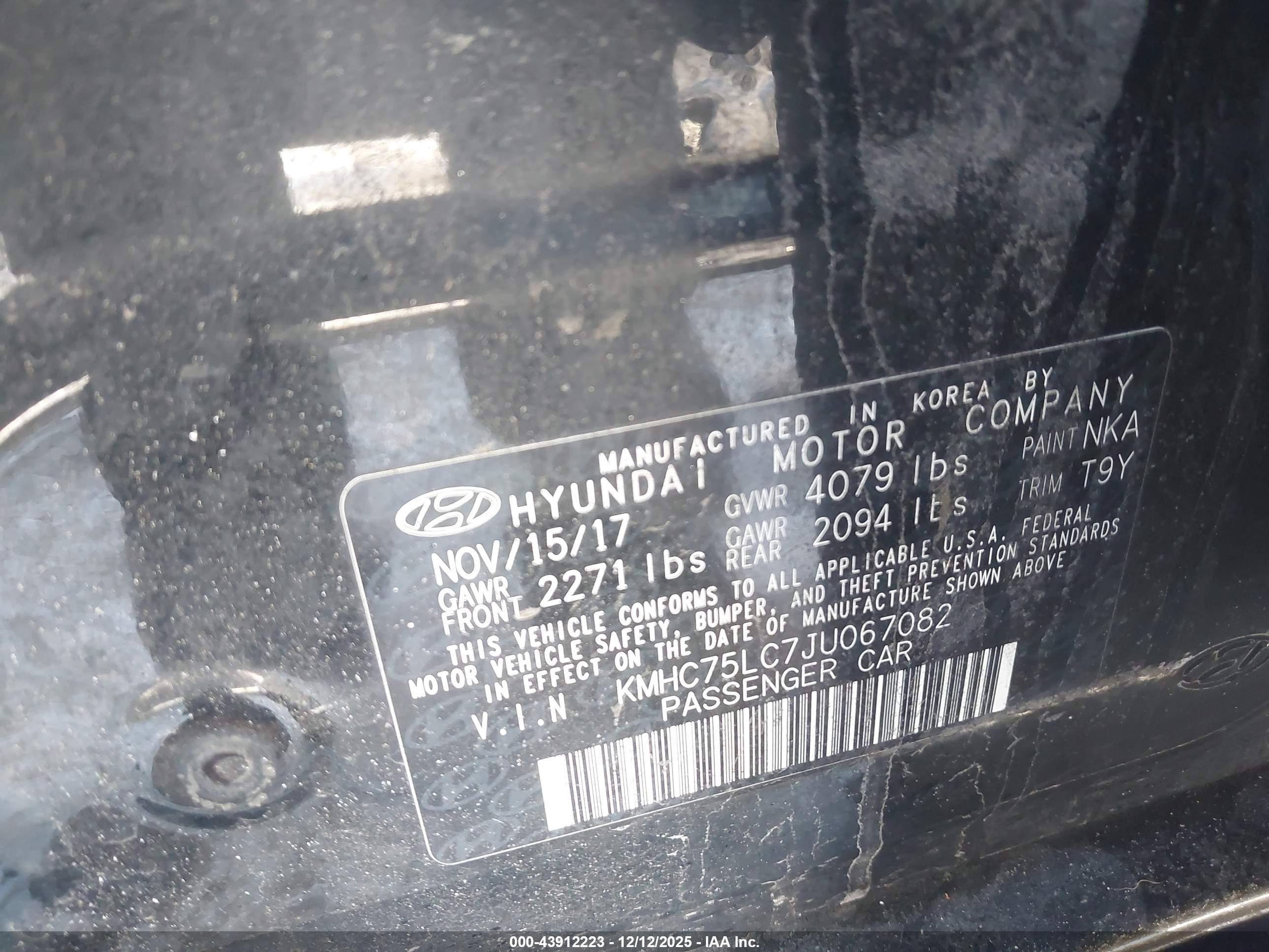 HYUNDAI IONIQ image 9