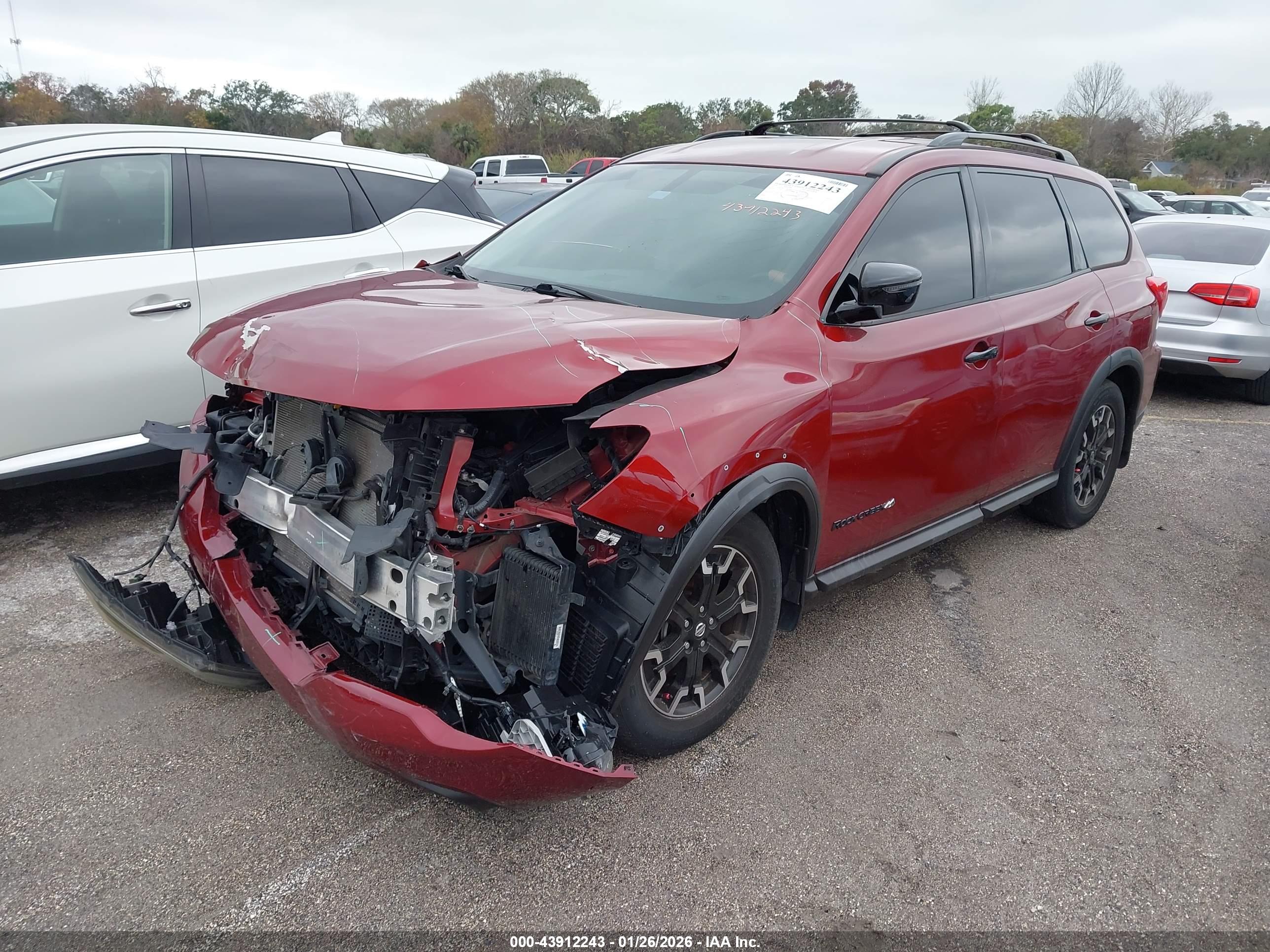 NISSAN PATHFINDER image 2