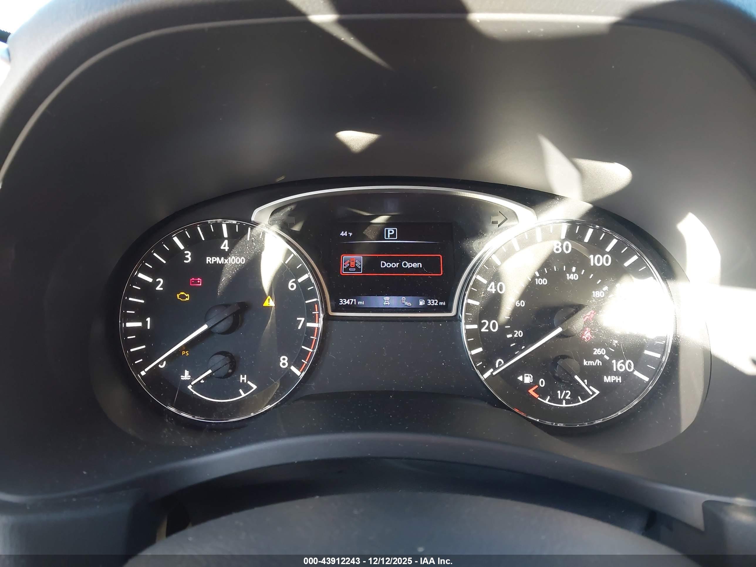 NISSAN PATHFINDER image 7