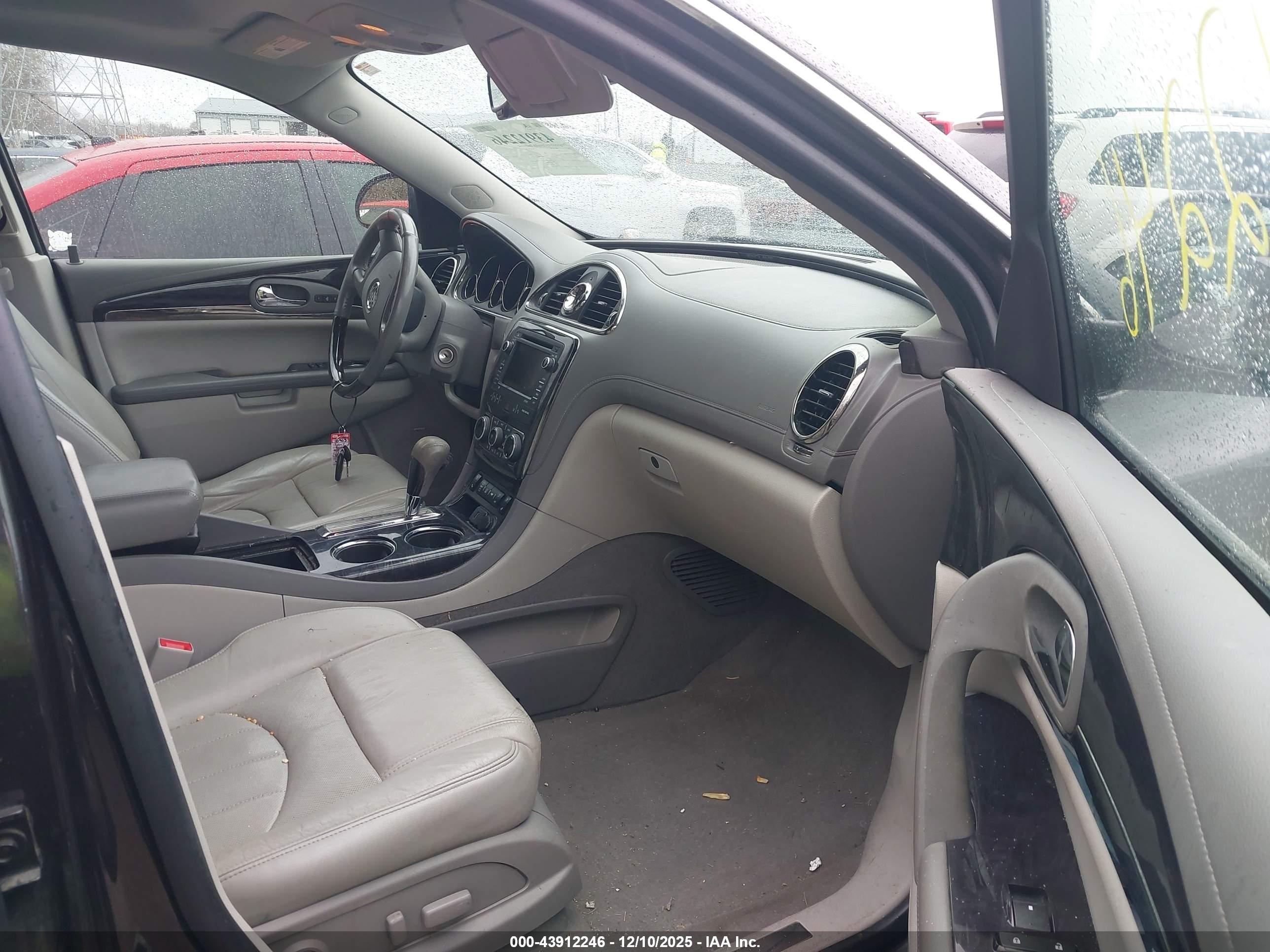 BUICK ENCLAVE image 5
