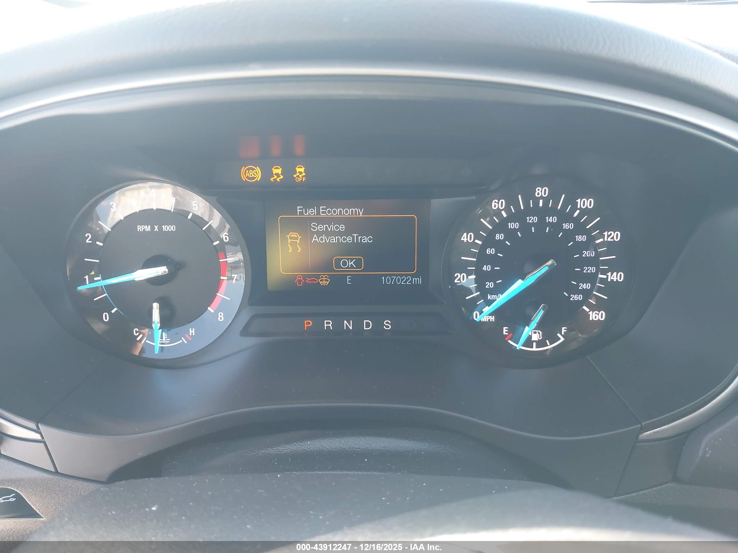 FORD FUSION image 7