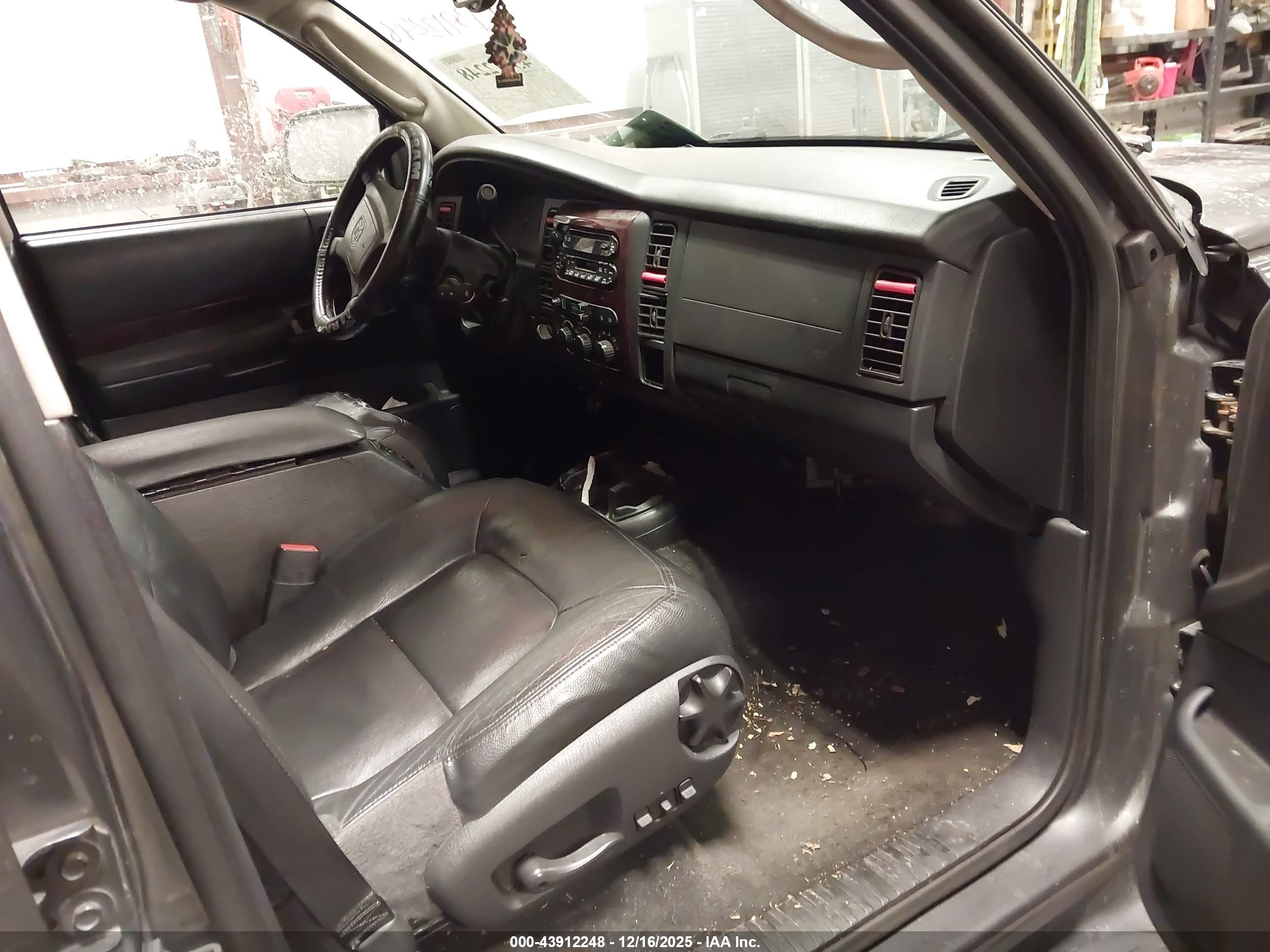 DODGE DURANGO image 5