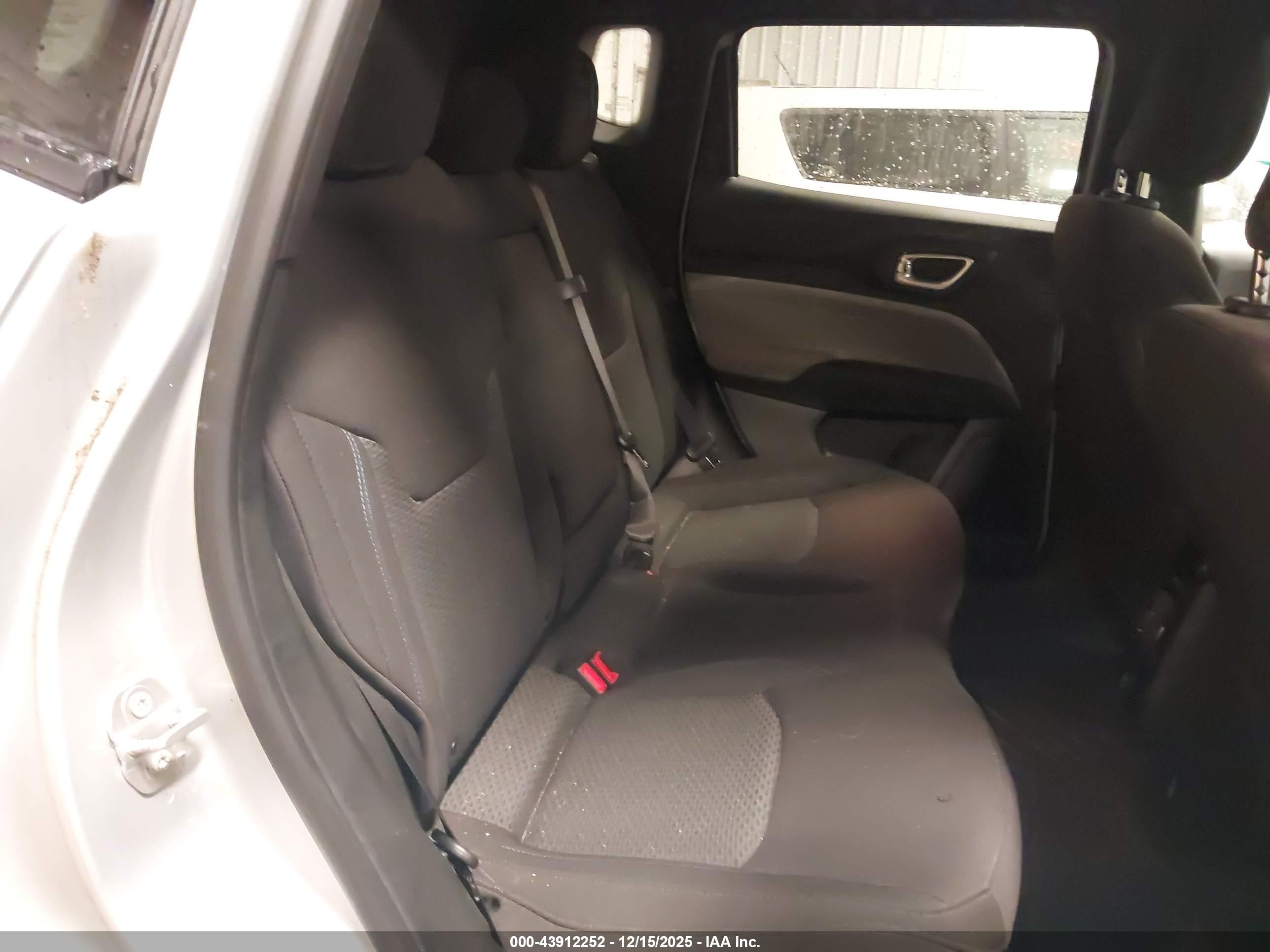JEEP COMPASS image 8