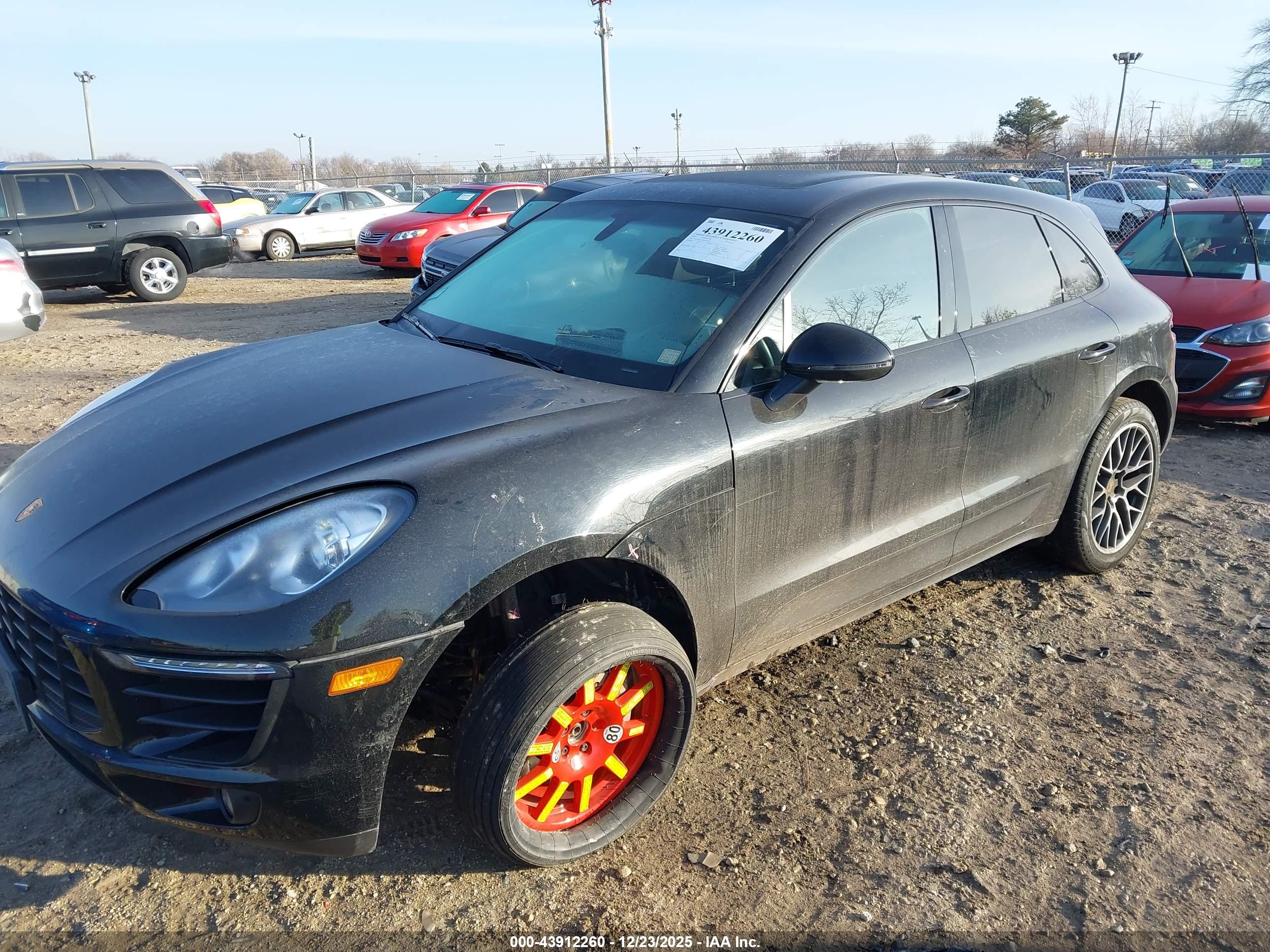 PORSCHE MACAN image 2