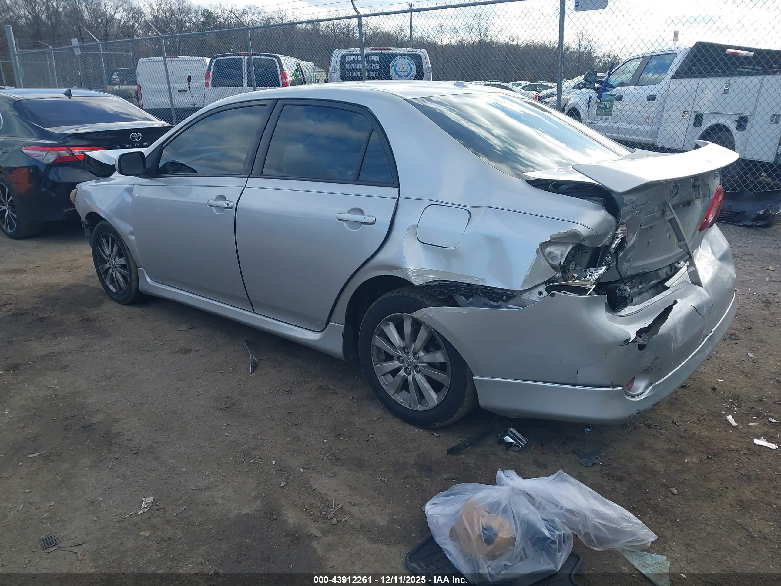 TOYOTA COROLLA image 3