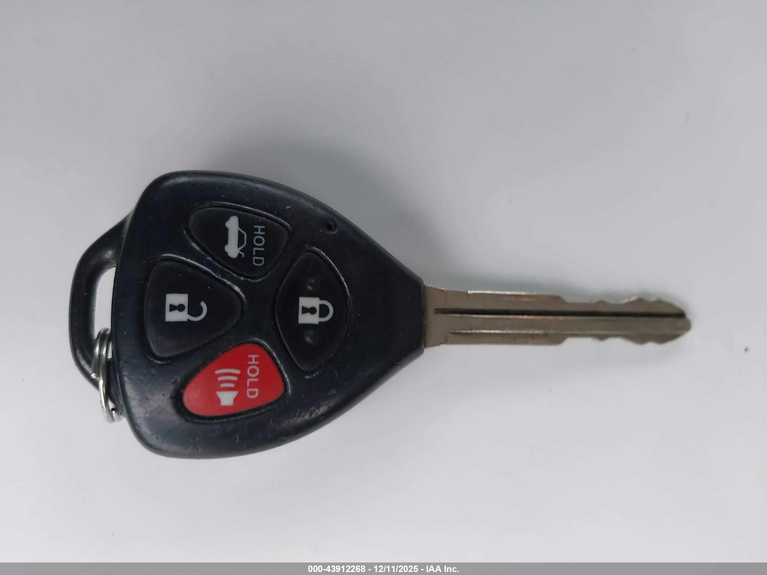 TOYOTA CAMRY image 11
