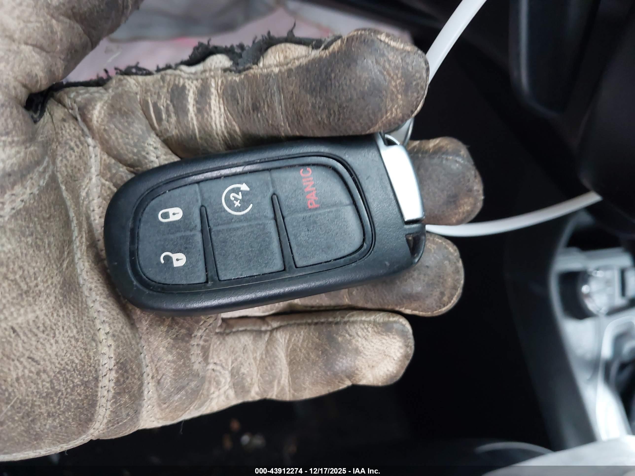 JEEP CHEROKEE image 11