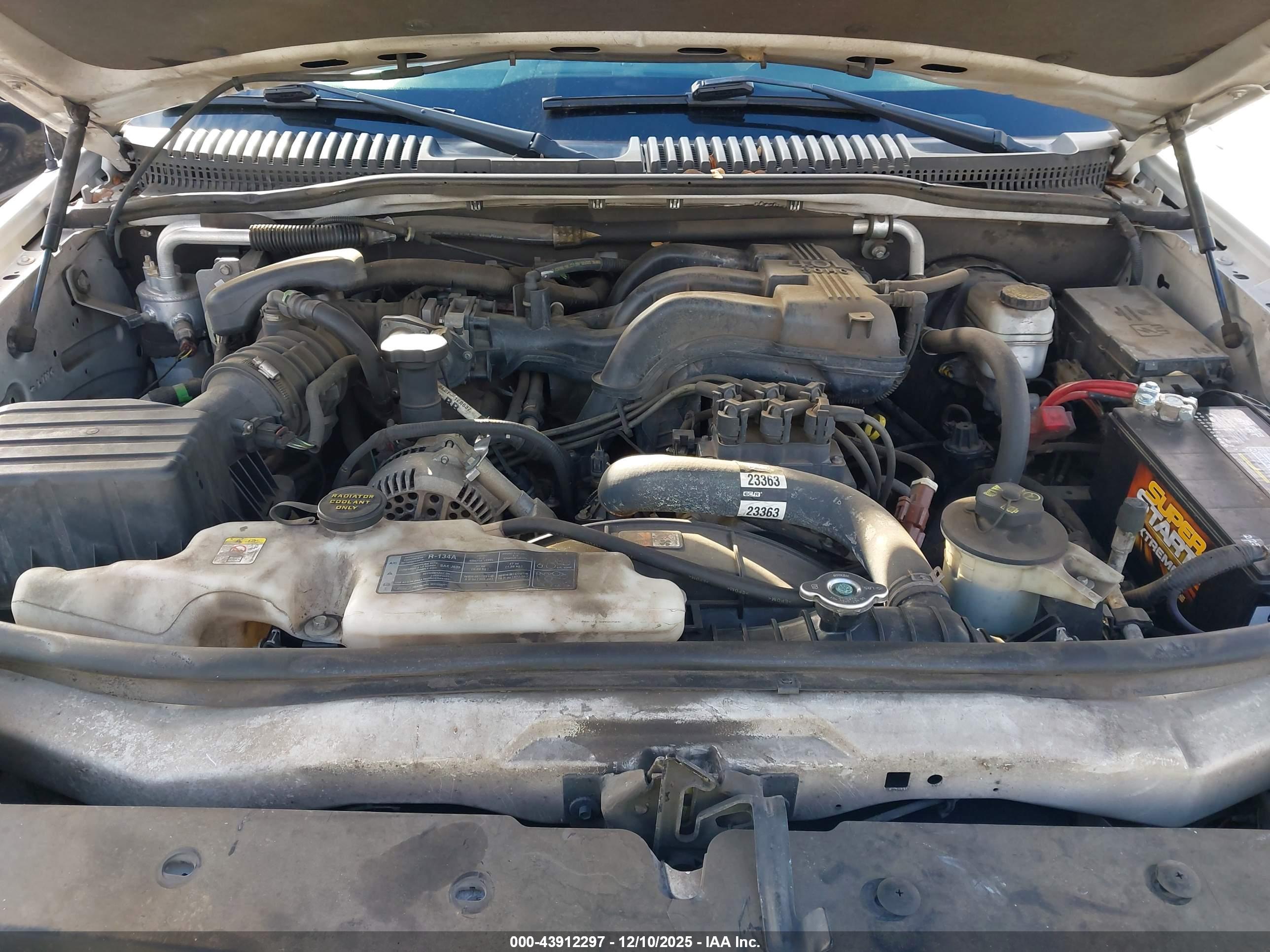 FORD EXPLORER image 10