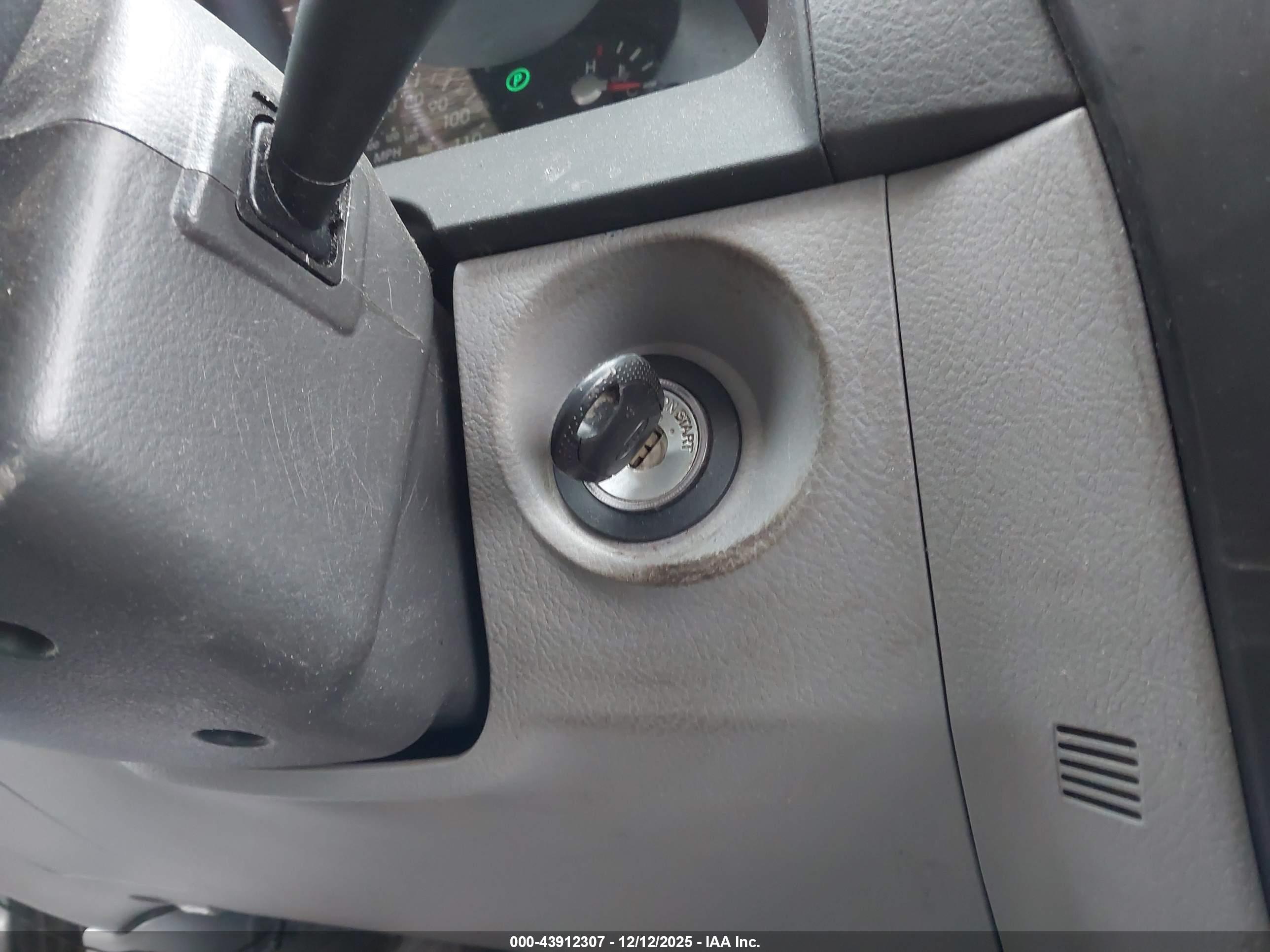KIA SORENTO image 11