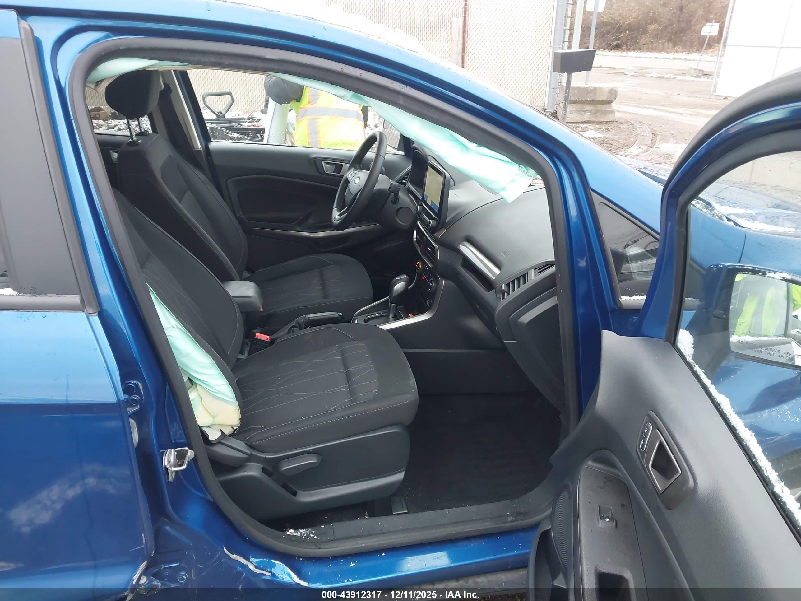 FORD ECOSPORT image 5
