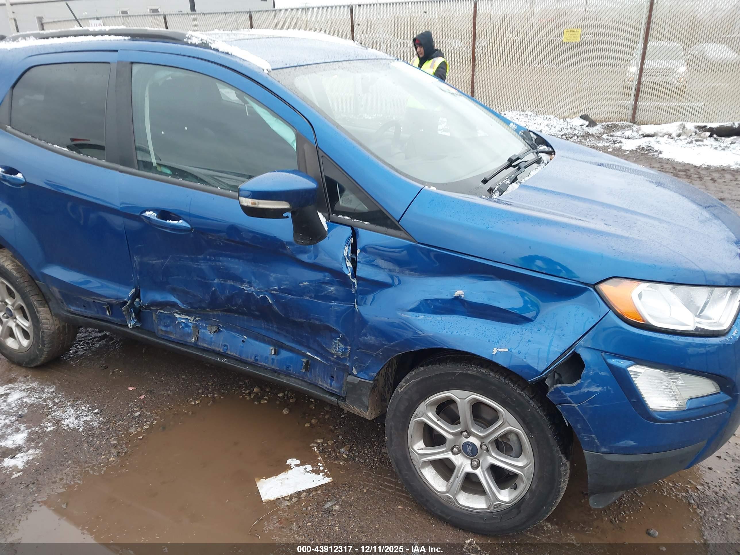 FORD ECOSPORT image 6