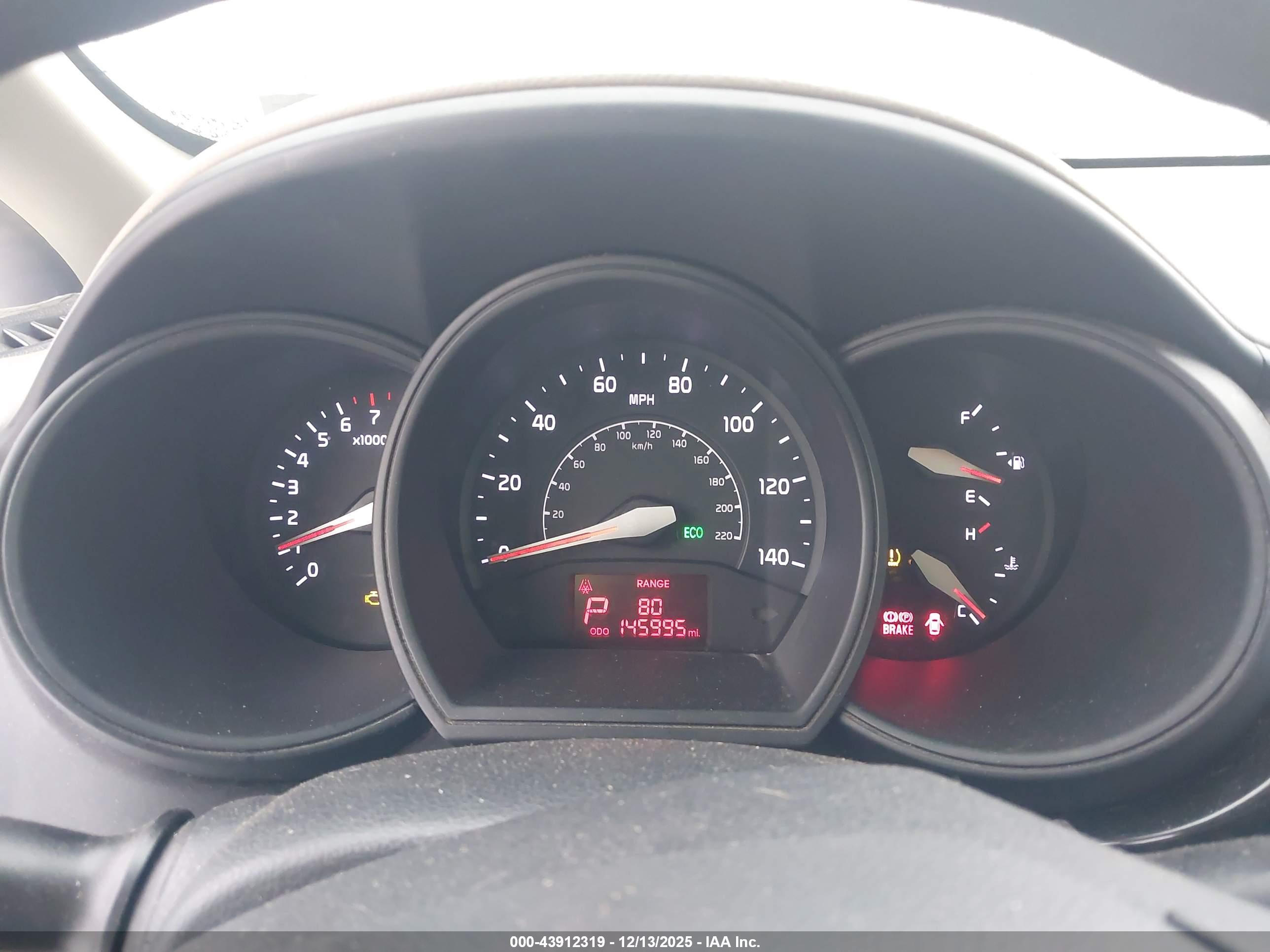 KIA RIO image 7