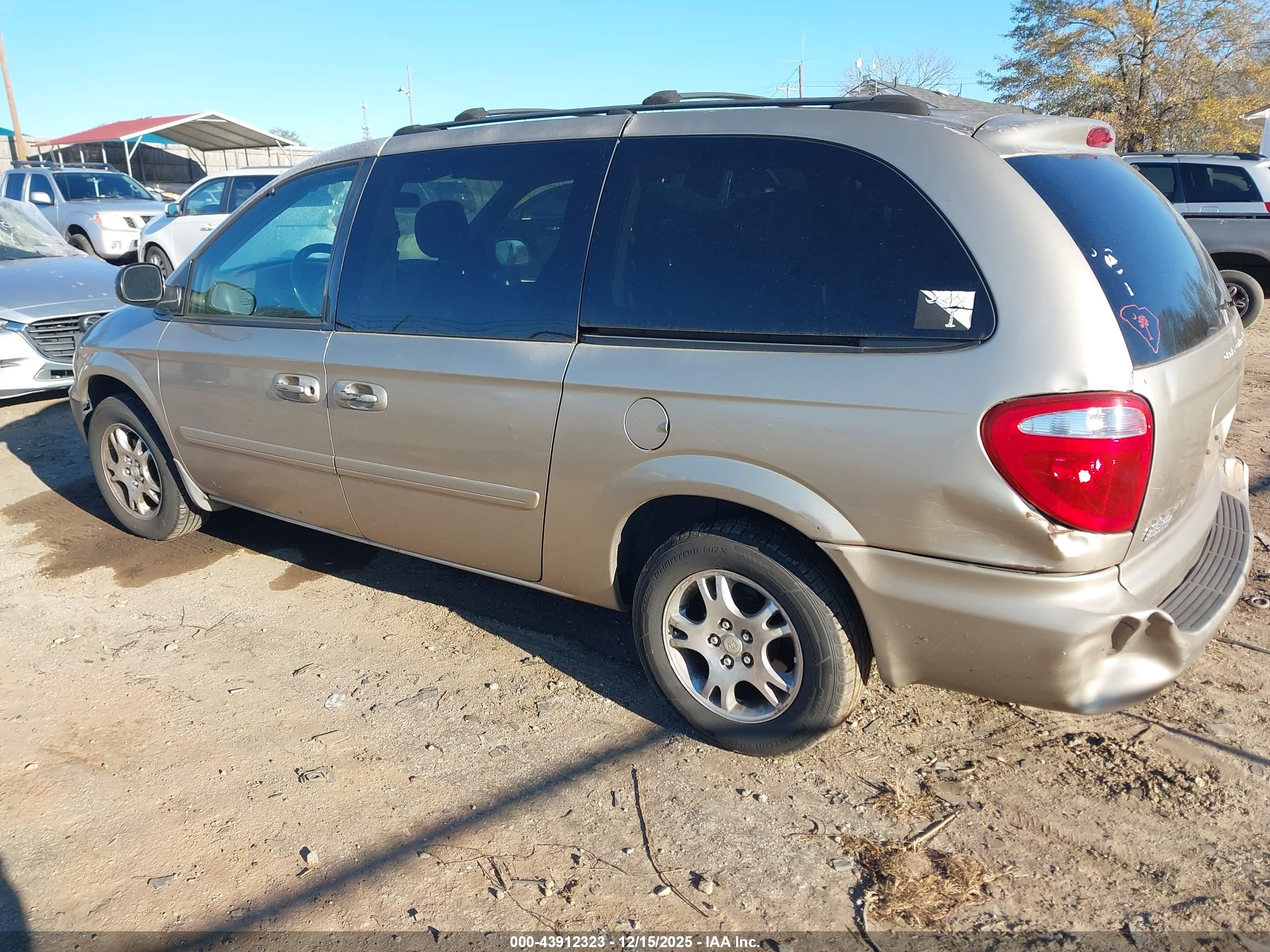 DODGE GRAND image 3
