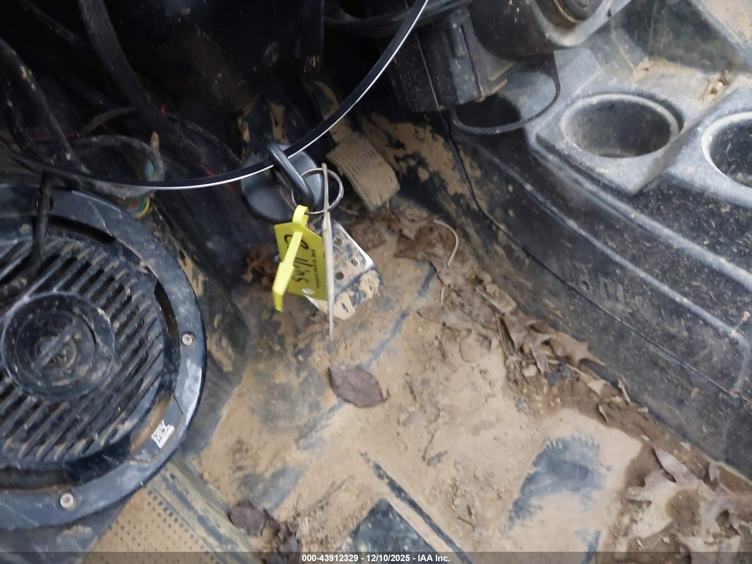 POLARIS RZR image 11