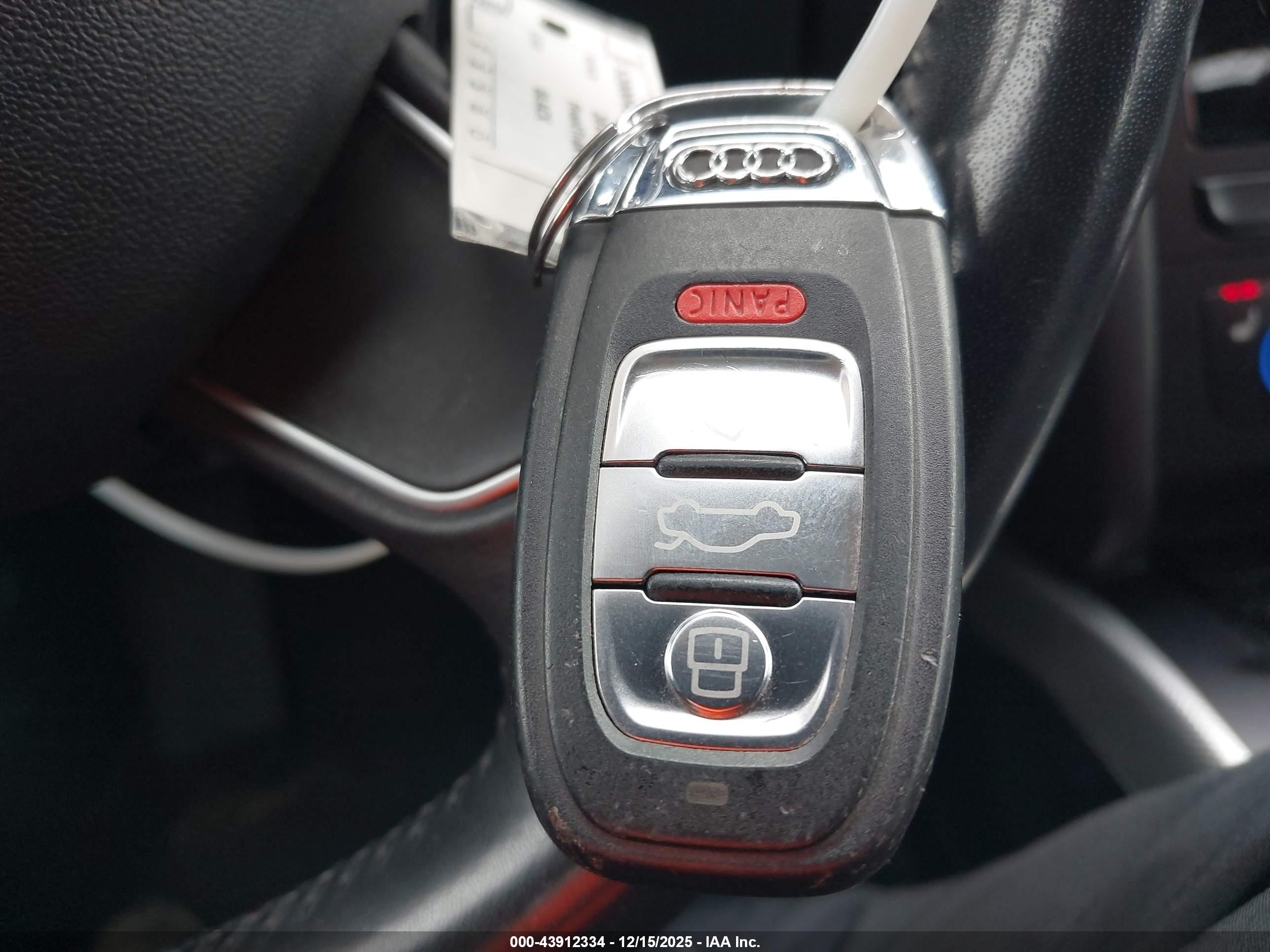 AUDI A4 image 11