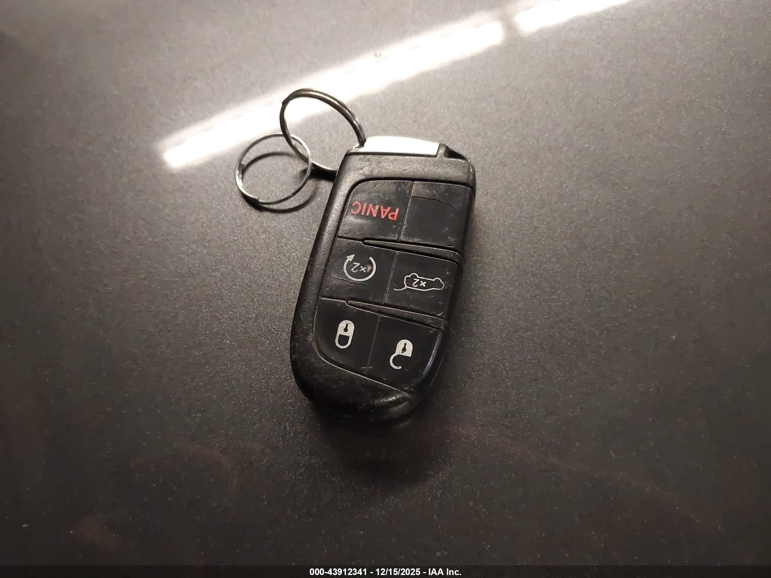 JEEP GRAND image 11