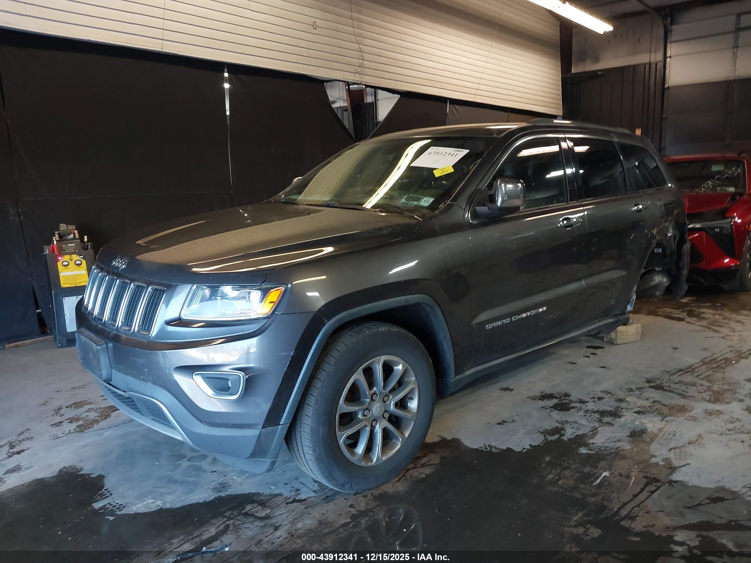 JEEP GRAND image 2