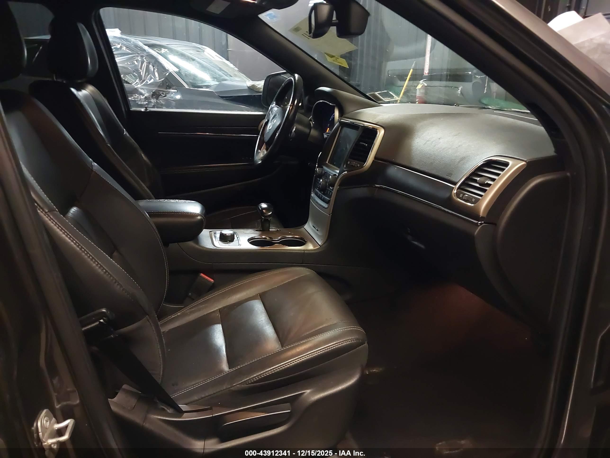JEEP GRAND image 5