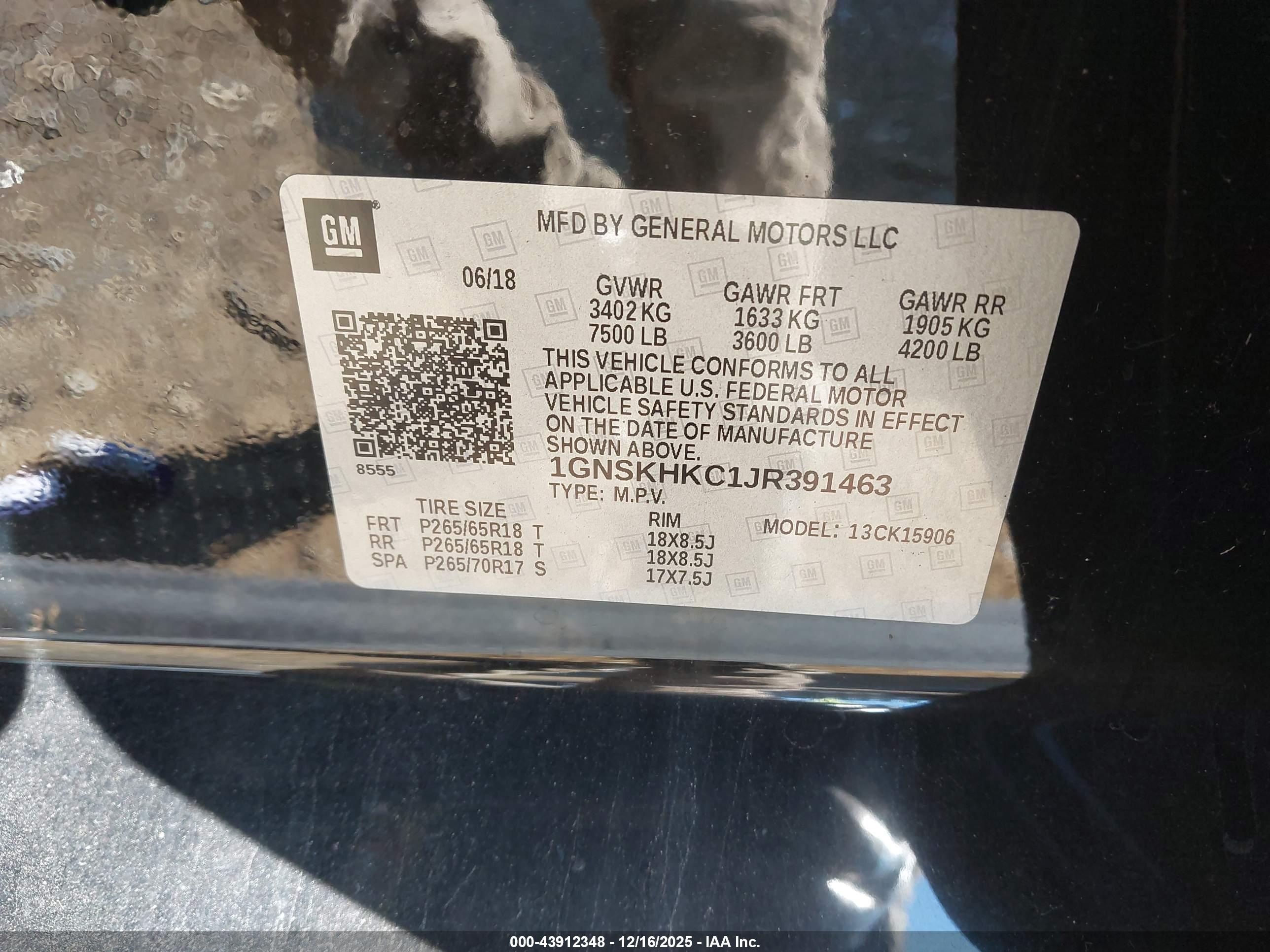 CHEVROLET SUBURBAN image 9