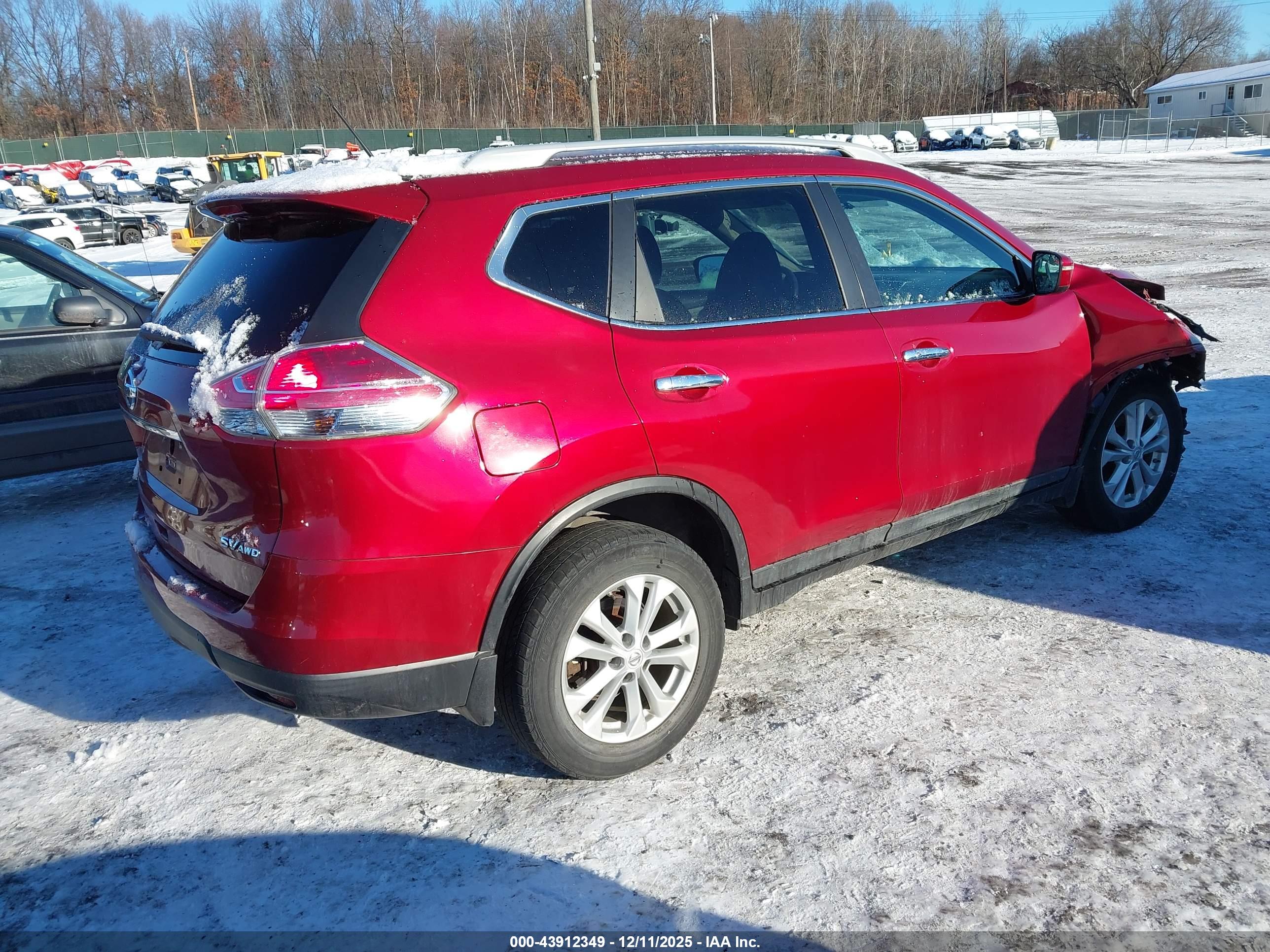 NISSAN ROGUE image 4