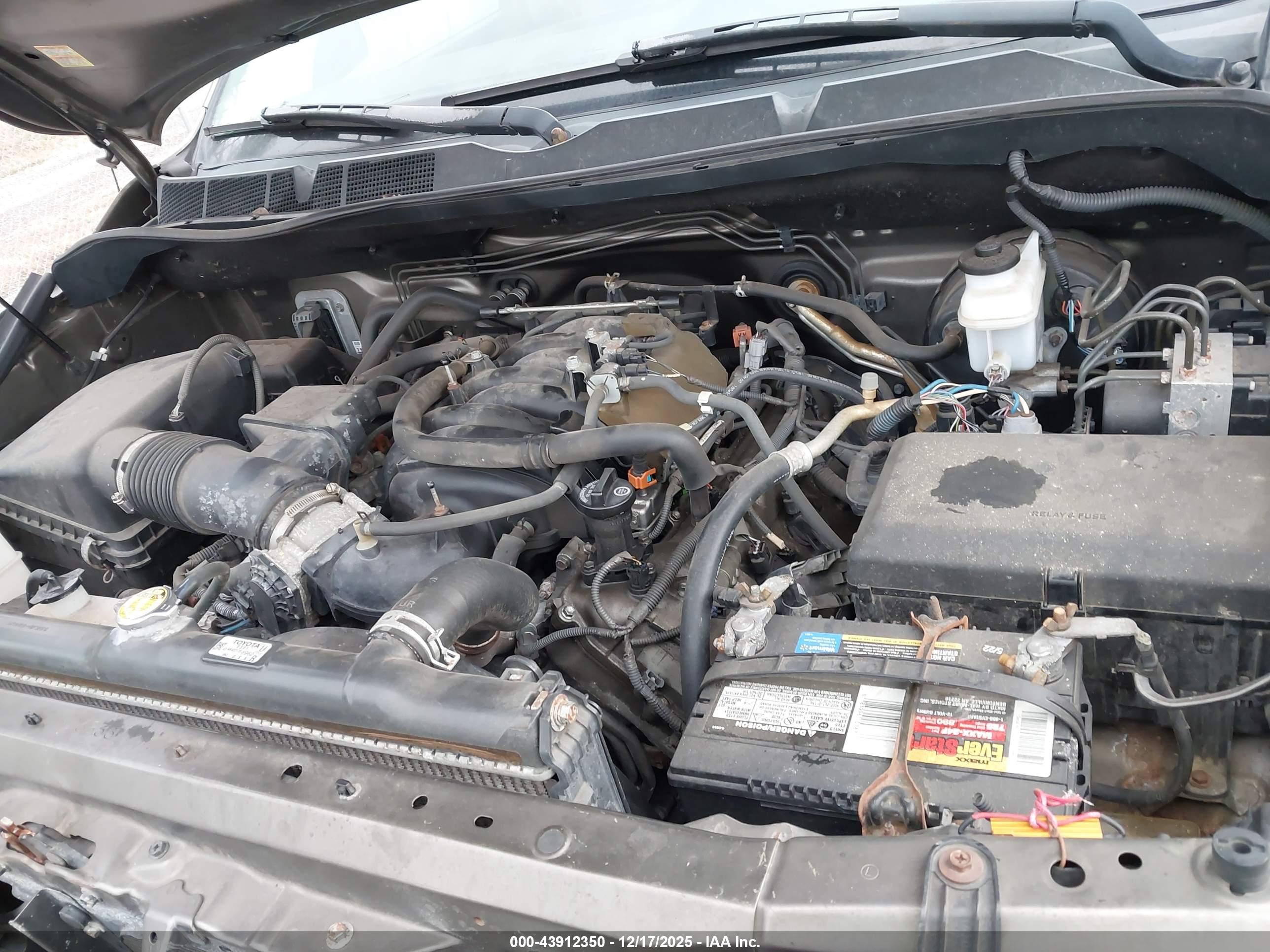 TOYOTA TUNDRA image 10