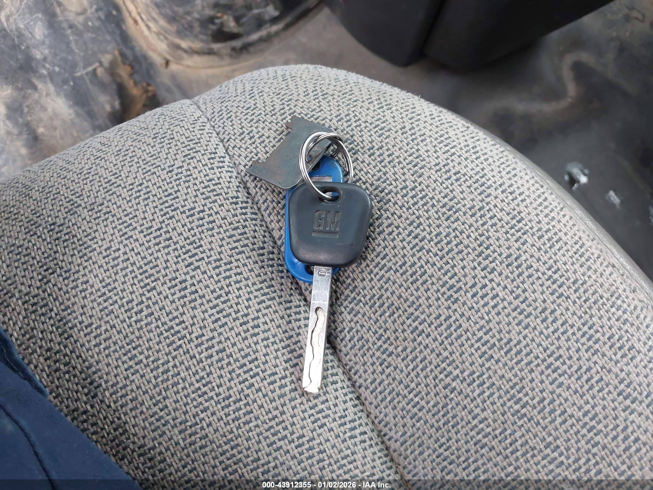 GMC SAVANA image 11