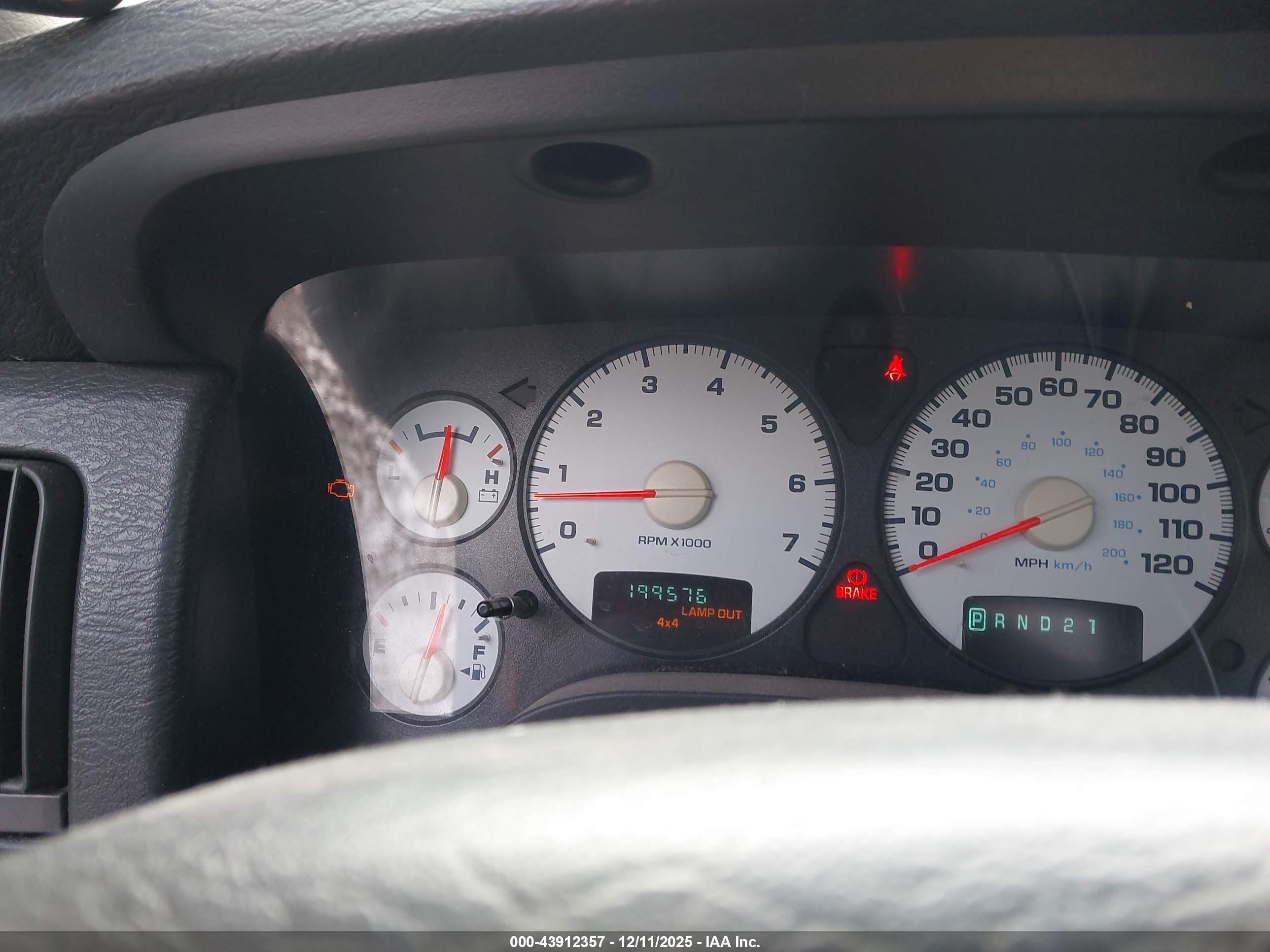 DODGE RAM image 7