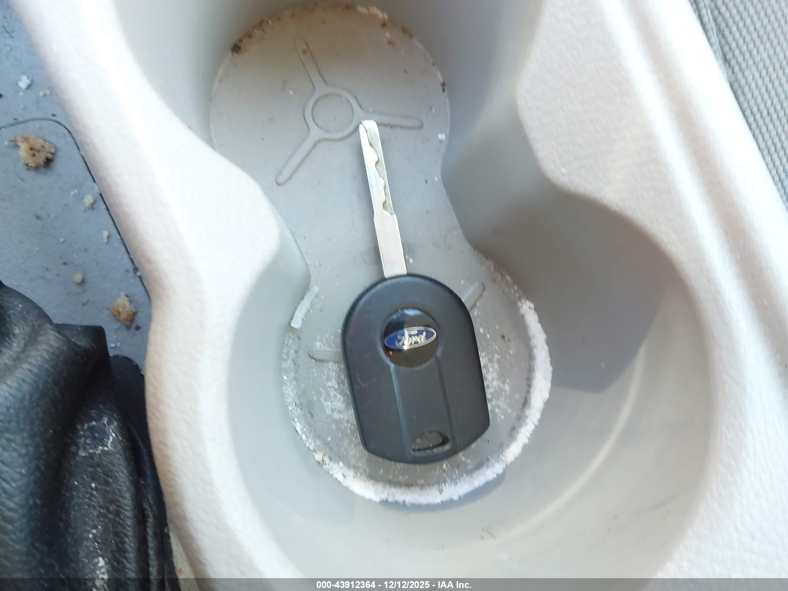 FORD FOCUS image 11
